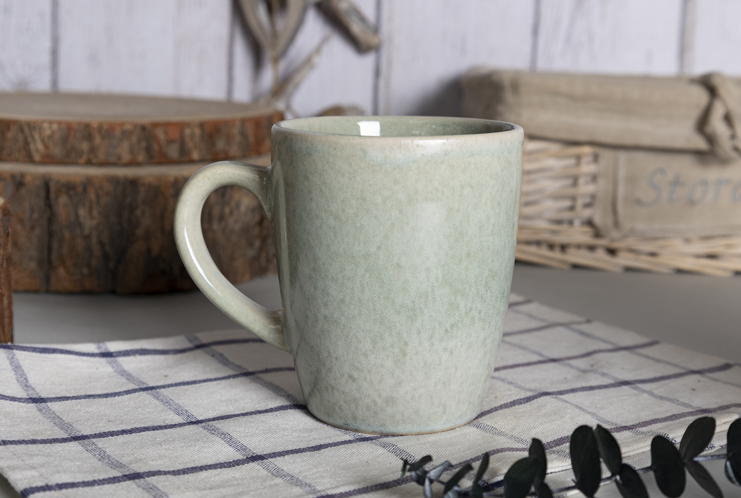 CHANGSHA HAPPY GO Earthlight Reactive Glaze Stoneware Set – Handcrafted Organic-Shaped Plates, Bowls and Mugs in Natural Tones|happygodinnerware.com