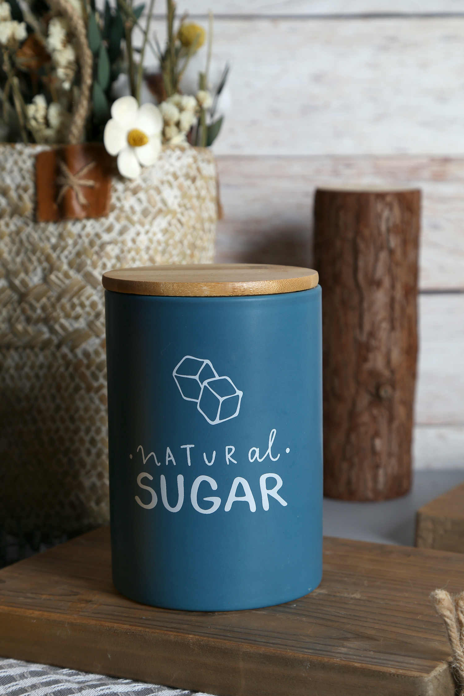 CHANGSHA HAPPY GO Decorative Storage Jars with Bamboo Lids | happygodinnerware.com