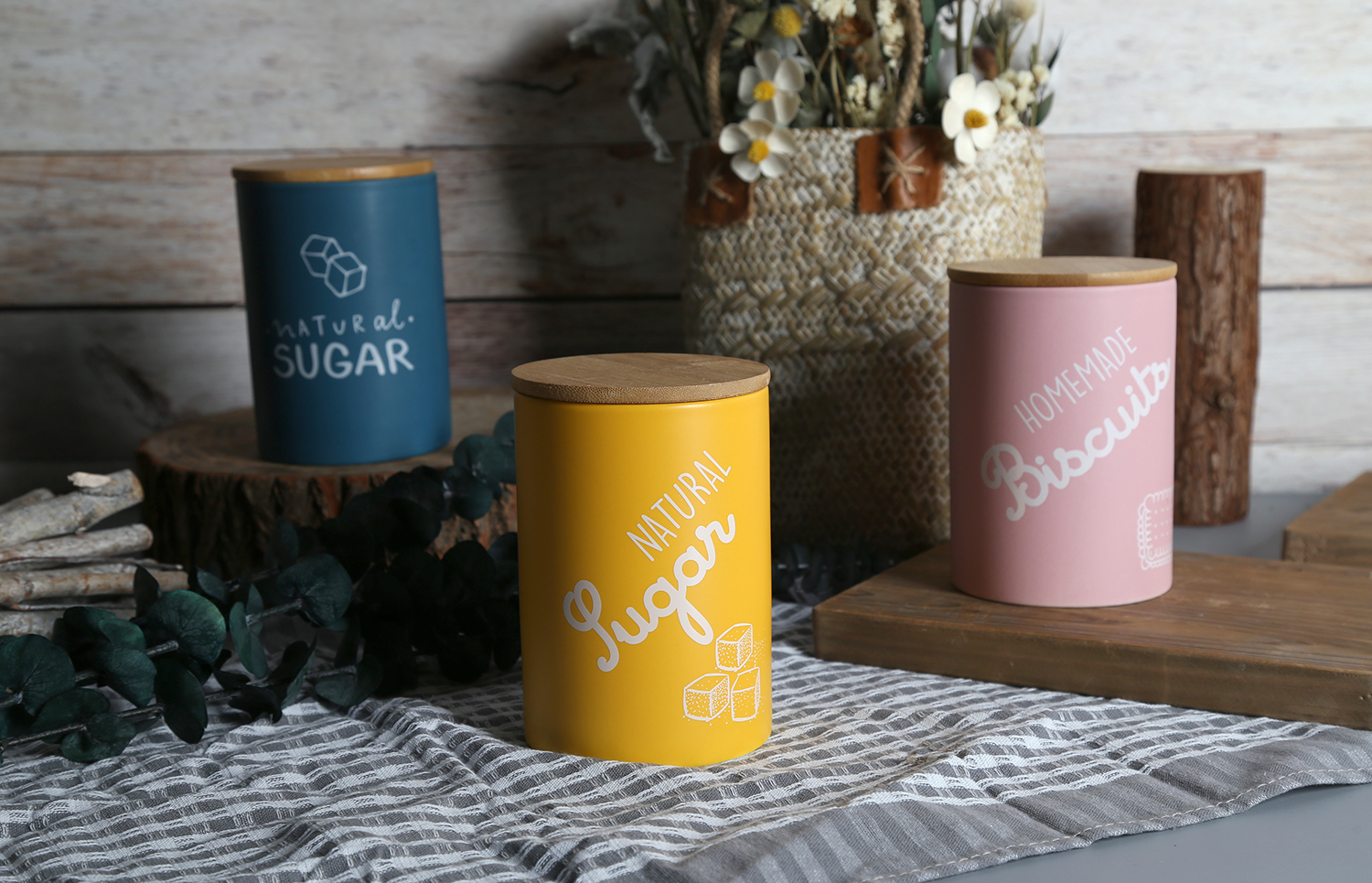 CHANGSHA HAPPY GO Decorative Storage Jars with Bamboo Lids | happygodinnerware.com