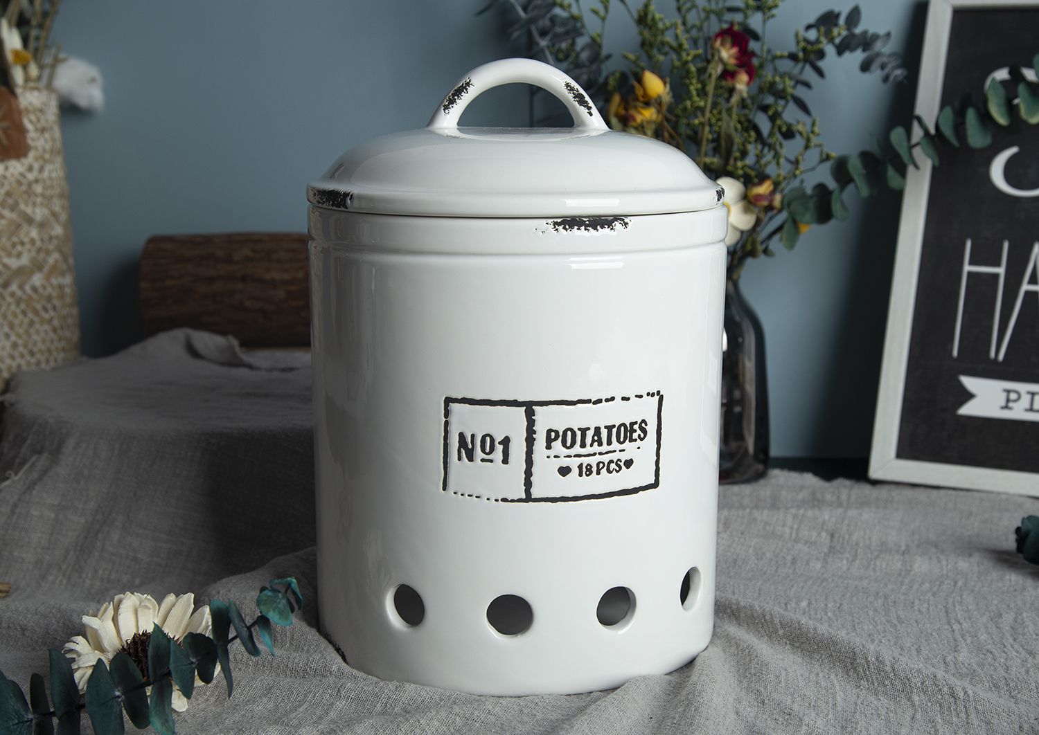 CHANGSHA HAPPY GO White Porcelain Storage Jars for Vegetables | happygodinnerware.com