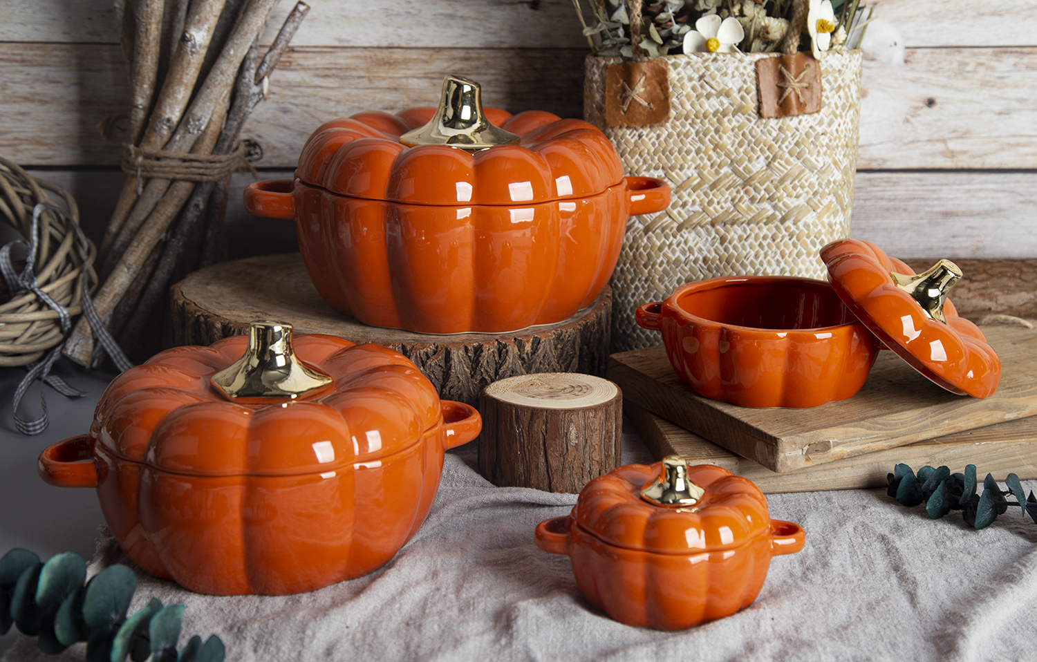 CHANGSHA HAPPY GO Dolomite Pumpkin-Shaped Embossed Cookware | happygodinnerware.com