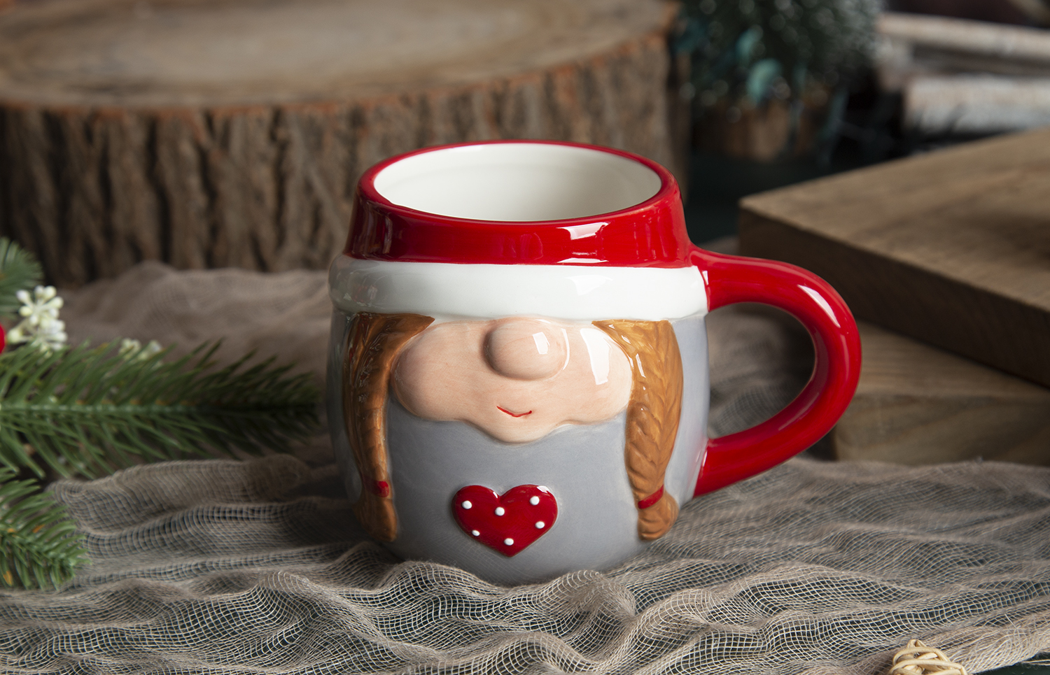CHANGSHA HAPPY GO Creative Gnome Mug with Red Glitter Details | happygodinnerware.com
