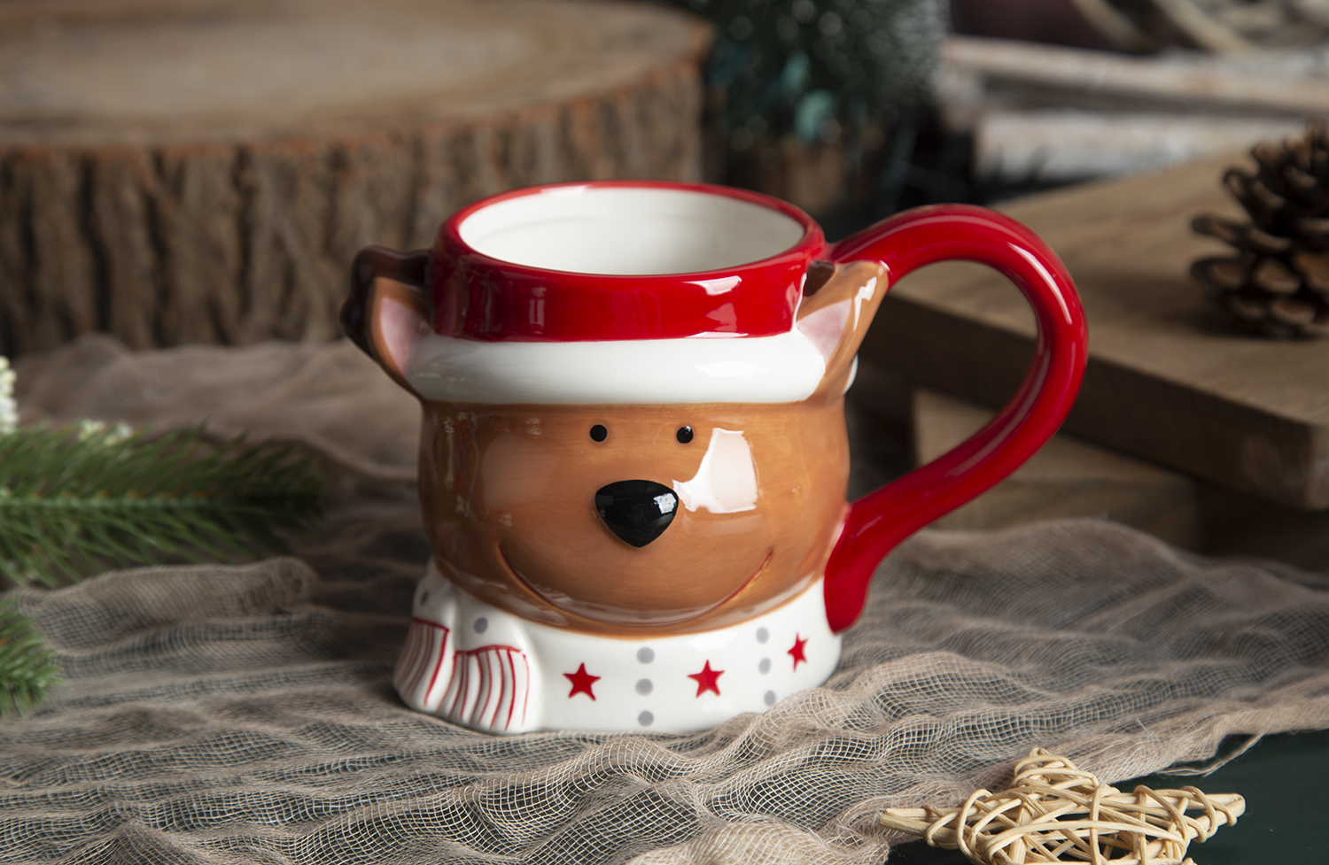 CHANGSHA HAPPY GO Creative Gnome Mug with Red Glitter Details | happygodinnerware.com