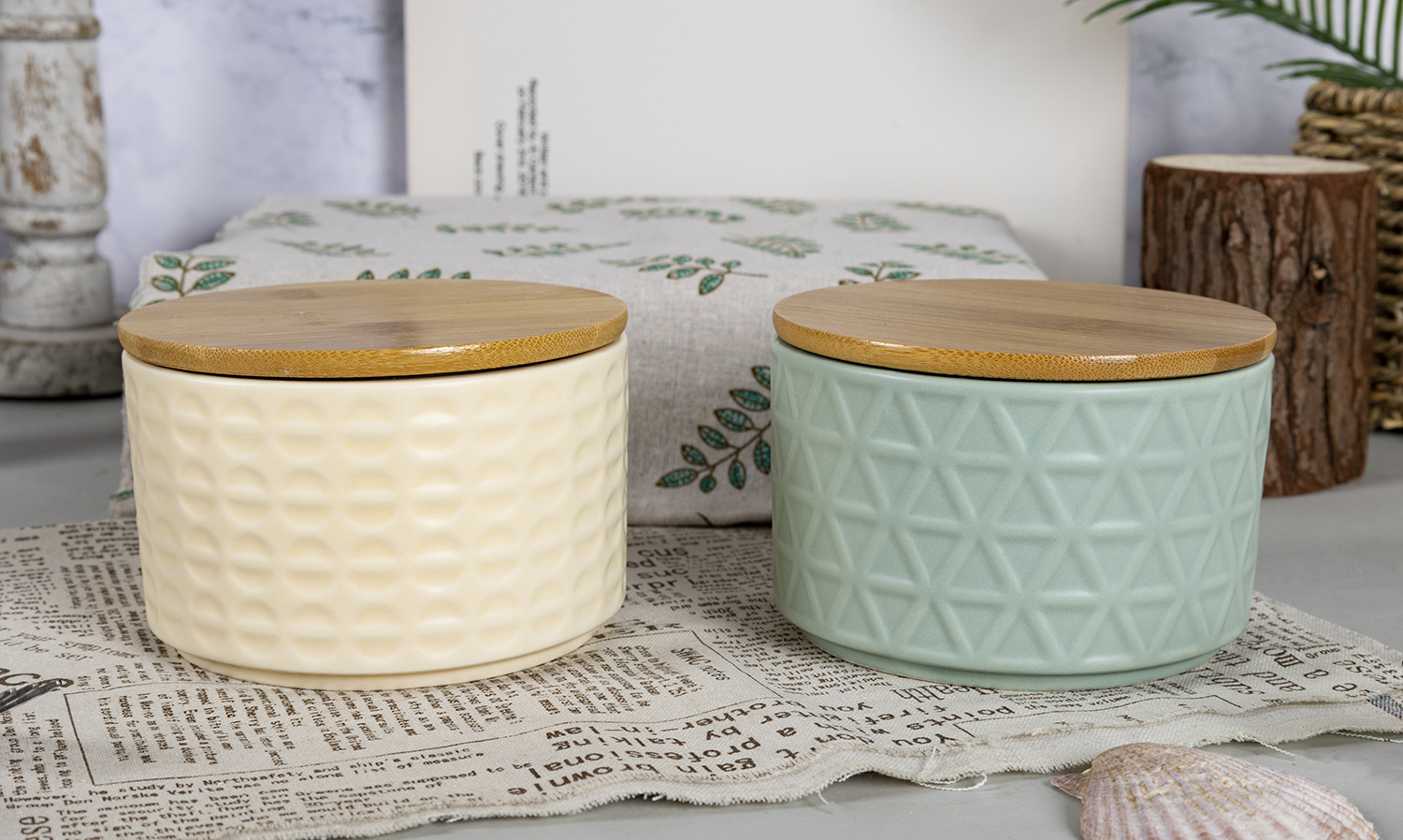 CHANGSHA HAPPY GO Fruit-Shaped Embossed Ceramic Dinnerware Set with Pepper, Banana, Pear and Leaf Designs for Creative Dining |happygodinnerware.com