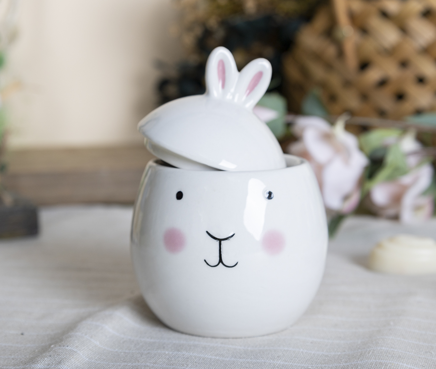CHANGSHA HAPPY GO Christmas-Themed Embossed Ceramic Mug and Pitcher Set – Santa, Snowman, and Holiday Icon Designs for Festive Use |happygodinnerware.com