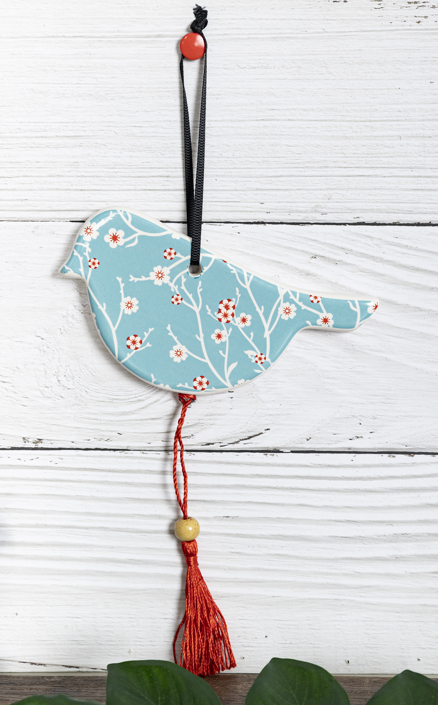 CHANGSHA HAPPY GO Christmas-Themed Ceramic Hanging Ornaments Set with Decal Designs – Heart, Tree, Star Shapes for Holiday Decoration |happygodinnerware.com
