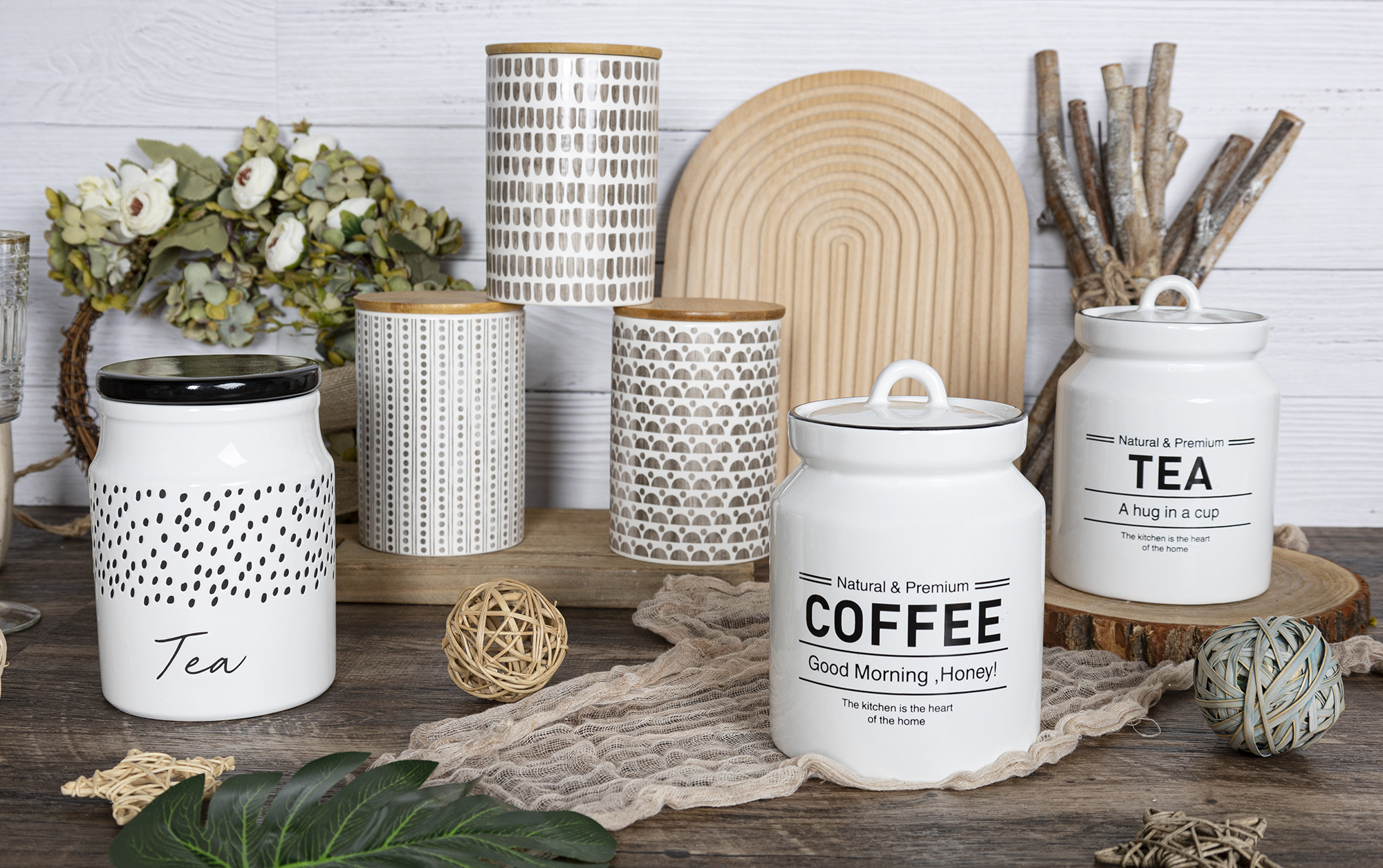 CHANGSHA HAPPY GO Modern Embossed and Decal Ceramic Kitchen Canister Set – Black and White Storage Jars with Bamboo and Ceramic Lids for Coffee, Tea and More |happygodinnerware.com