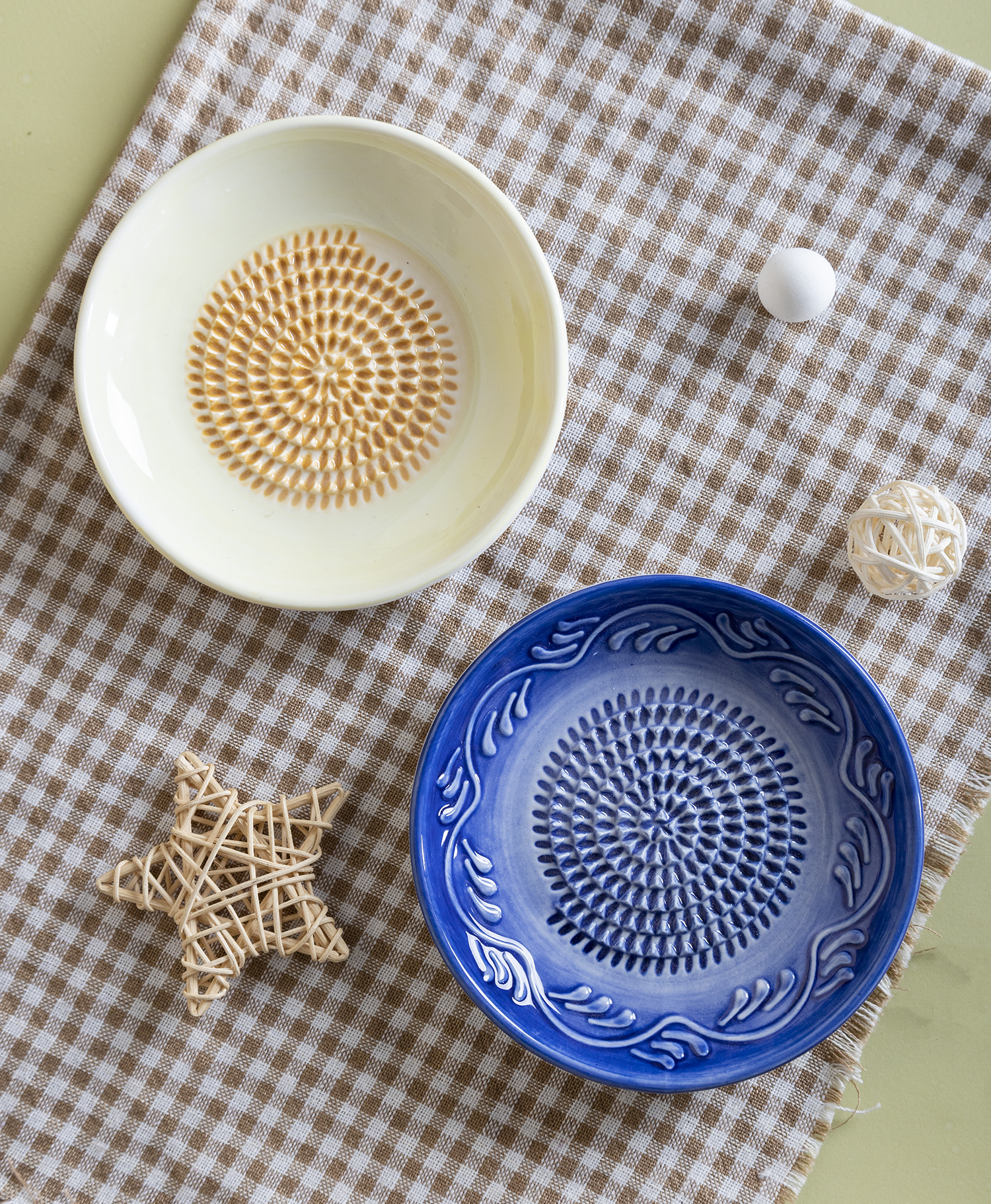 CHANGSHA HAPPY GO Cartoon Fruit and Vegetable Shaped Ceramic Dishes Set – Embossed Design with Playful Characters |happygodinnerware.com