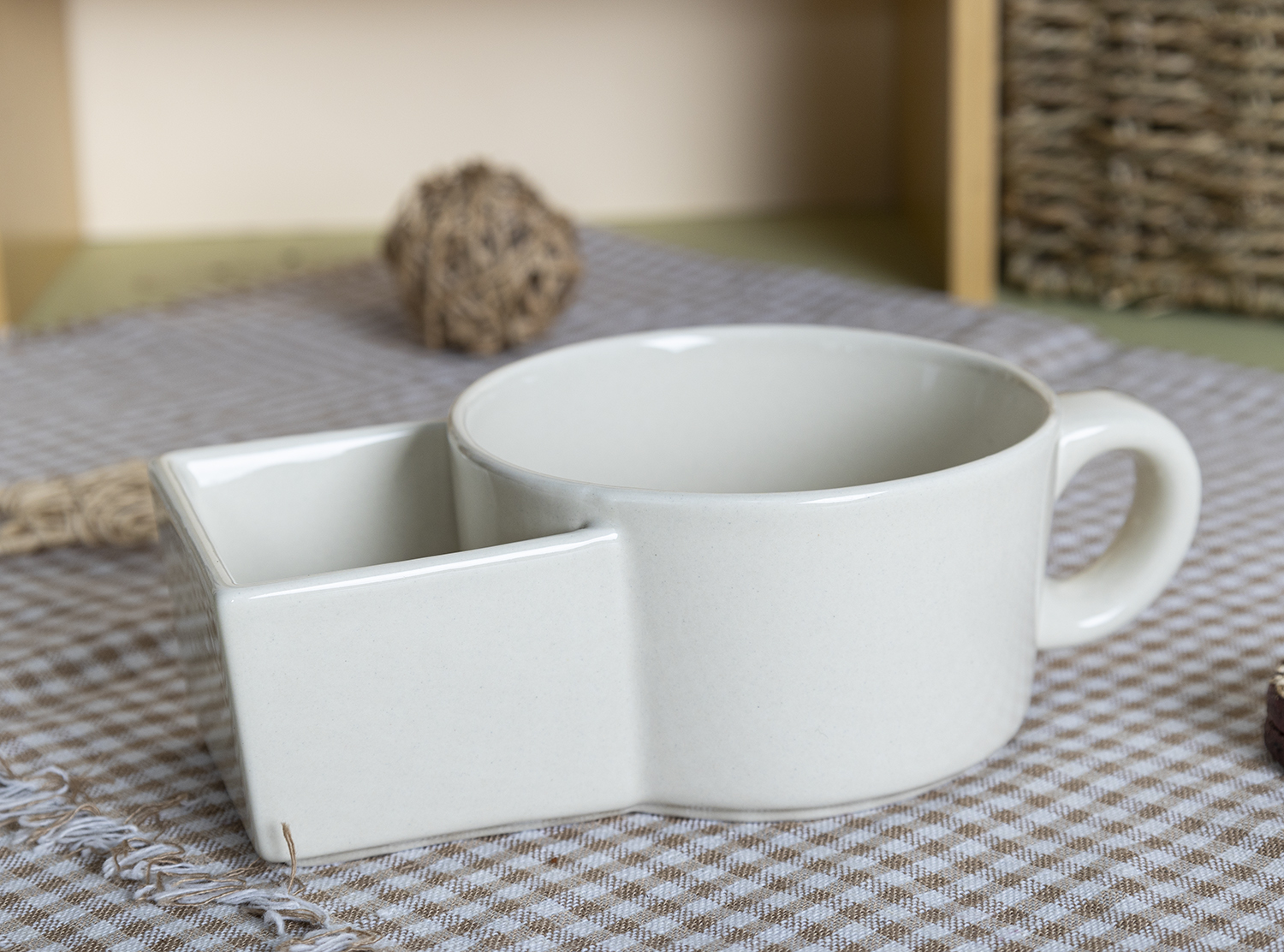 CHANGSHA HAPPY GO Cartoon Fruit and Vegetable Shaped Ceramic Dishes Set – Embossed Design with Playful Characters |happygodinnerware.com