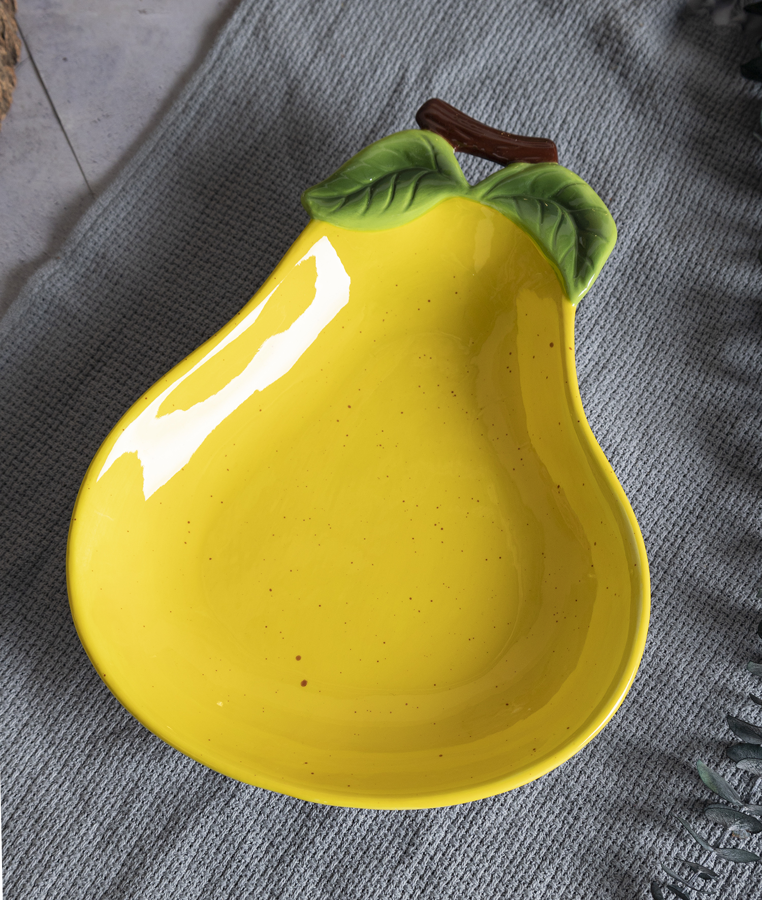 CHANGSHA HAPPY GO Embossed Fruit-Inspired Ceramic Canister Set with Vibrant Glaze – Lemon, Avocado, Watermelon and More |happygodinnerware.com