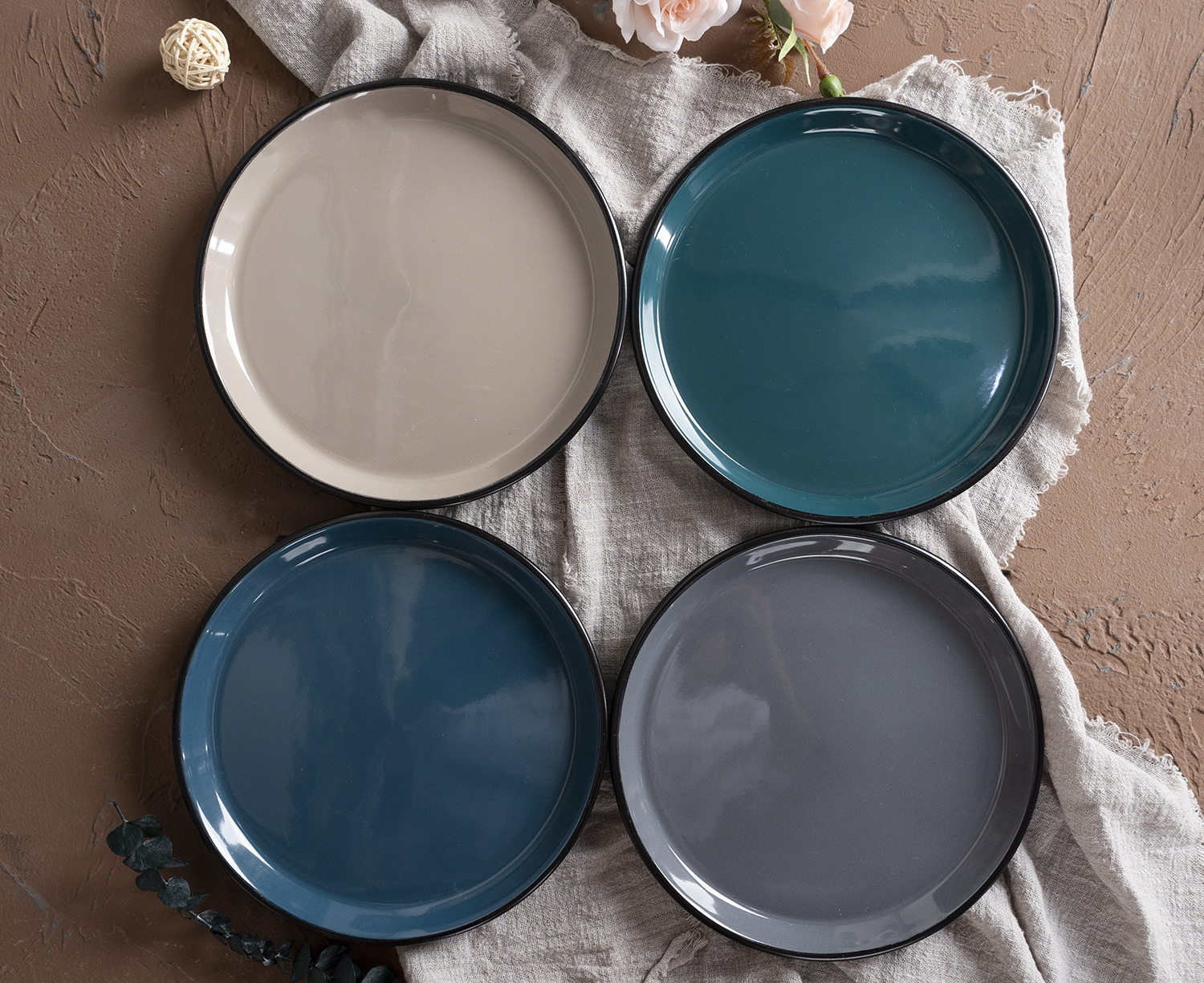 CHANGSHA HAPPY GO  Modern Matte Stoneware Dinnerware Set with Deep Glazed Finish and Dual-Tone Contrast |happygodinnerware.com