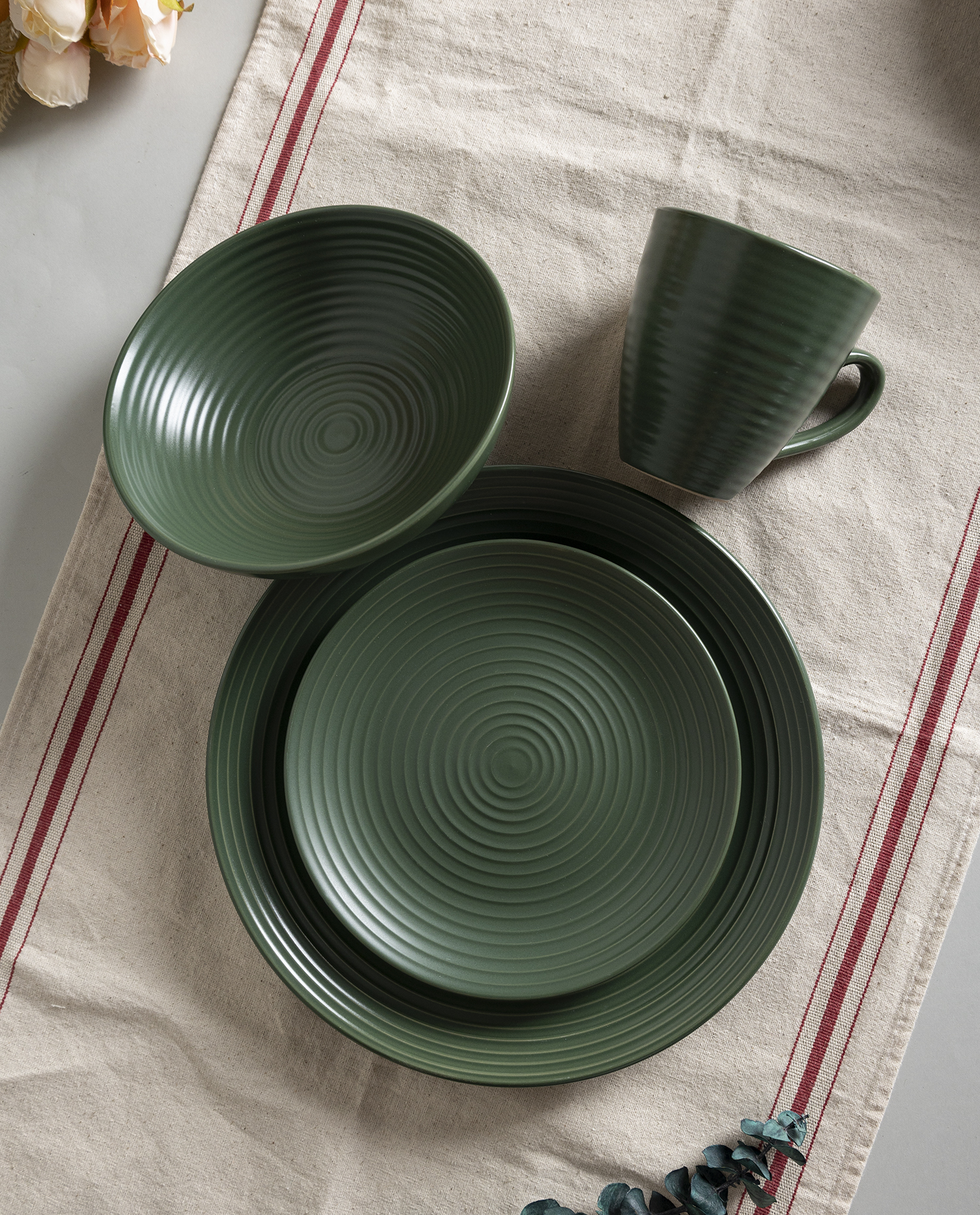 CHANGSHA HAPPY GO  Textured Stoneware Embossed Dinnerware Set with Matte Spiral Pattern and Nature-Inspired Colors |happygodinnerware.com