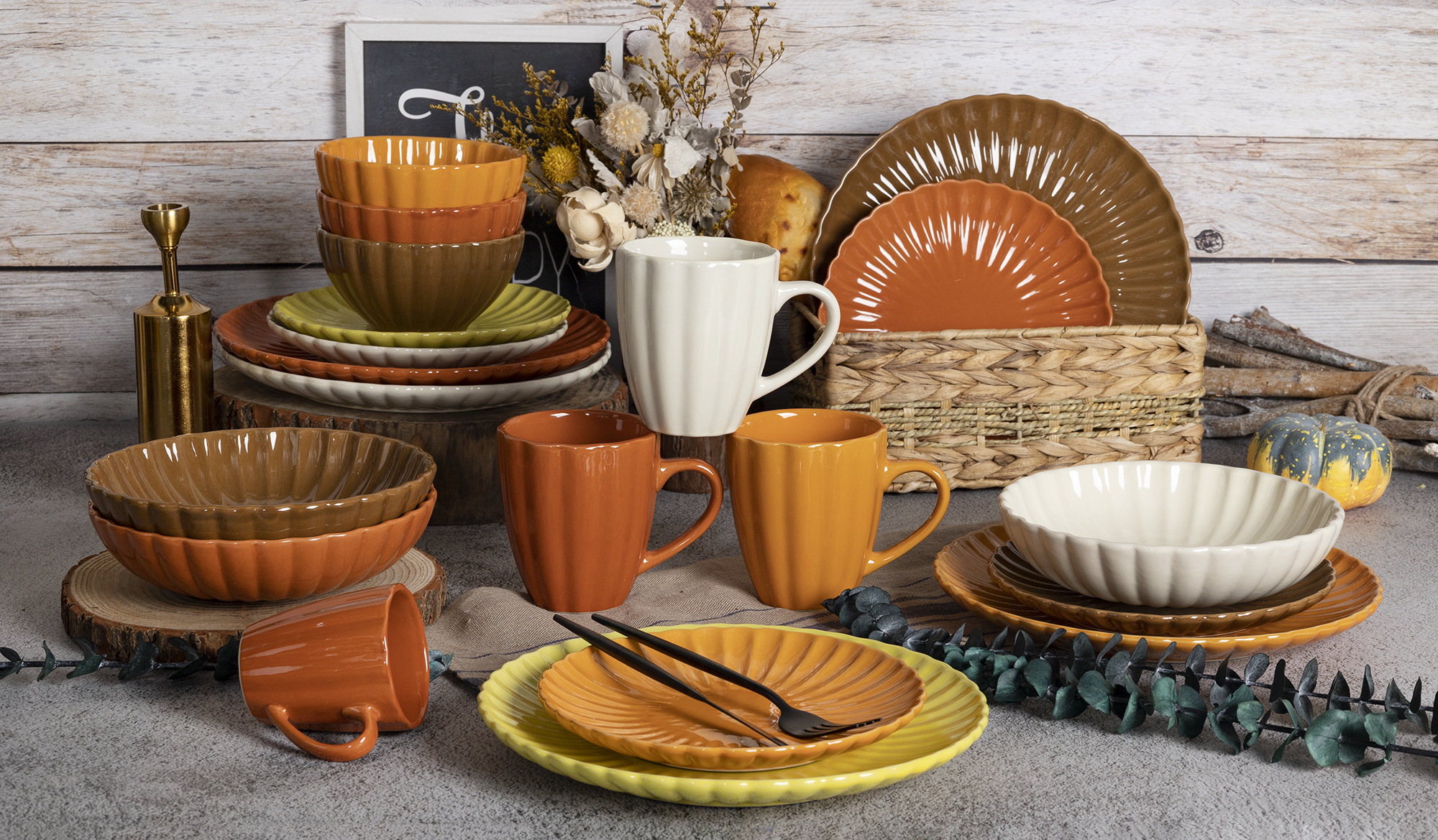 CHANGSHA HAPPY GO  Vintage Farmhouse Stoneware Tableware Set with Ribbed Embossed Design in Fall Colors |happygodinnerware.com