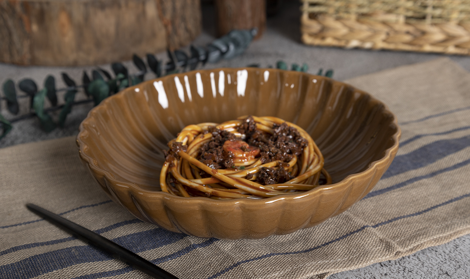 CHANGSHA HAPPY GO  Vintage Farmhouse Stoneware Tableware Set with Ribbed Embossed Design in Fall Colors |happygodinnerware.com