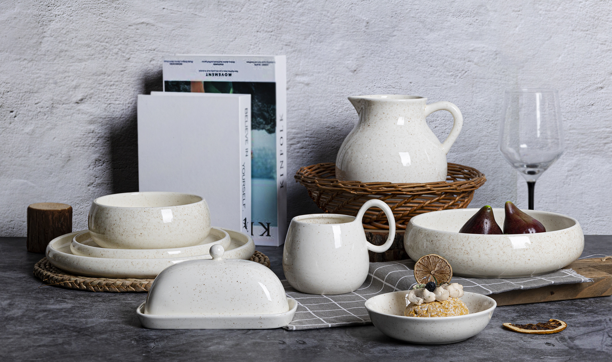 CHANGSHA HAPPY GO Minimalist Speckled Ceramic Dinnerware Set – Cream Glaze Tableware Collection|happygodinnerware.com