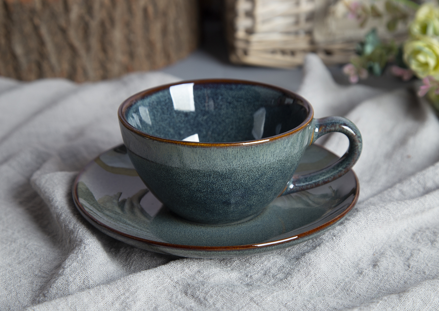 CHANGSHA HAPPY GO Embossed Green & Brown Reactive Stoneware Collection |happygodinnerware.com