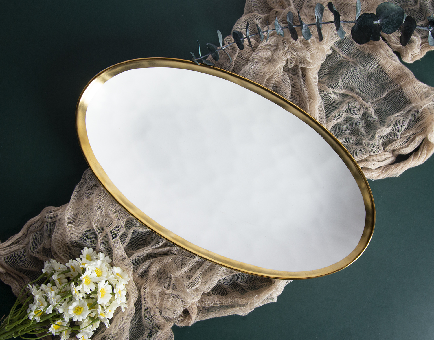 CHANGSHA HAPPY GO New Bone China Embossed Dinnerware with Gold Rim | happygodinnerware.com