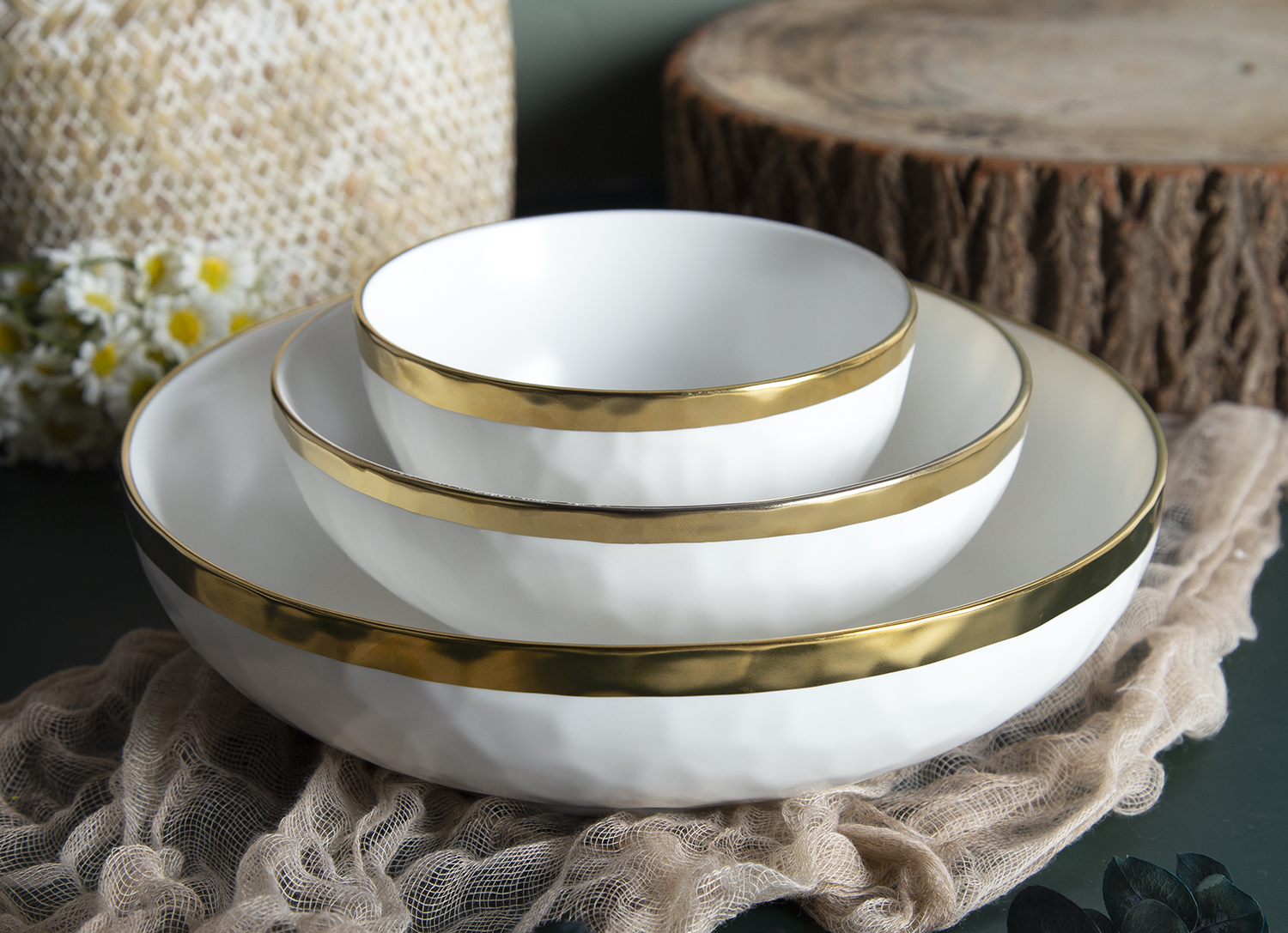 CHANGSHA HAPPY GO New Bone China Embossed Dinnerware with Gold Rim | happygodinnerware.com