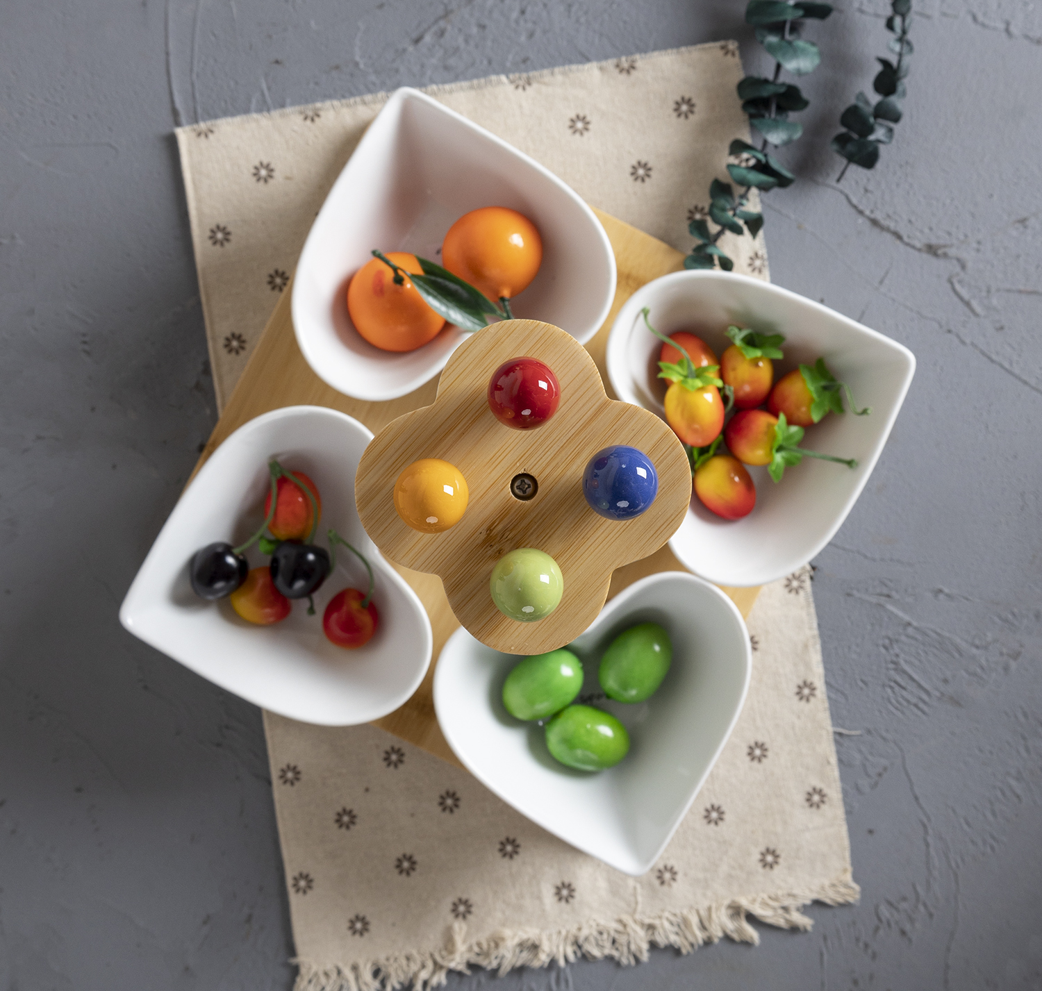 CHANGSHA HAPPY GO  Creative White Porcelain Snack Tray Set with Geometric Compartments and Bamboo Base for Elegant Entertaining |happygodinnerware.com