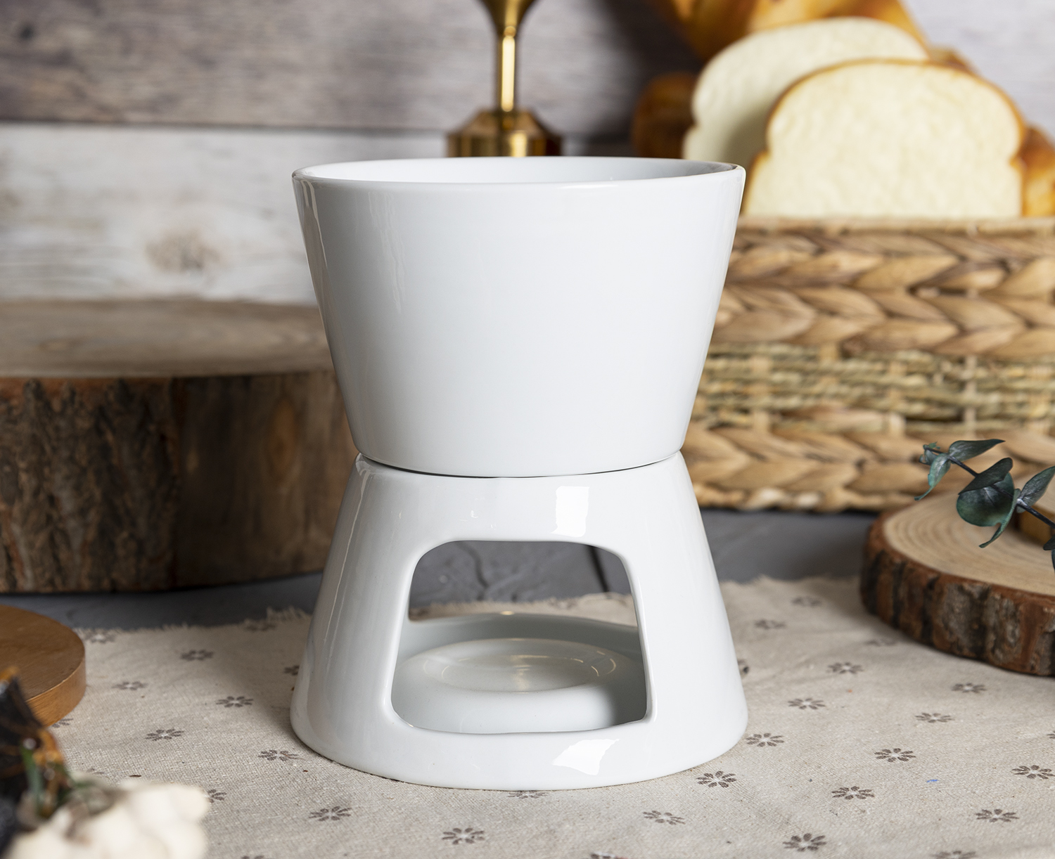 CHANGSHA HAPPY GO  Versatile White Porcelain Fondue Pot Collection in Refined Silhouette for Cozy Dessert Sharing  |happygodinnerware.com