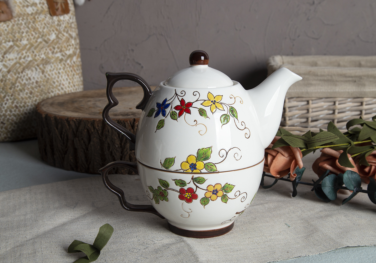CHANGSHA HAPPY GO Ceramic Tea Pots with Under-glaze Screen Printing & Decal Designs | happygodinnerware.com