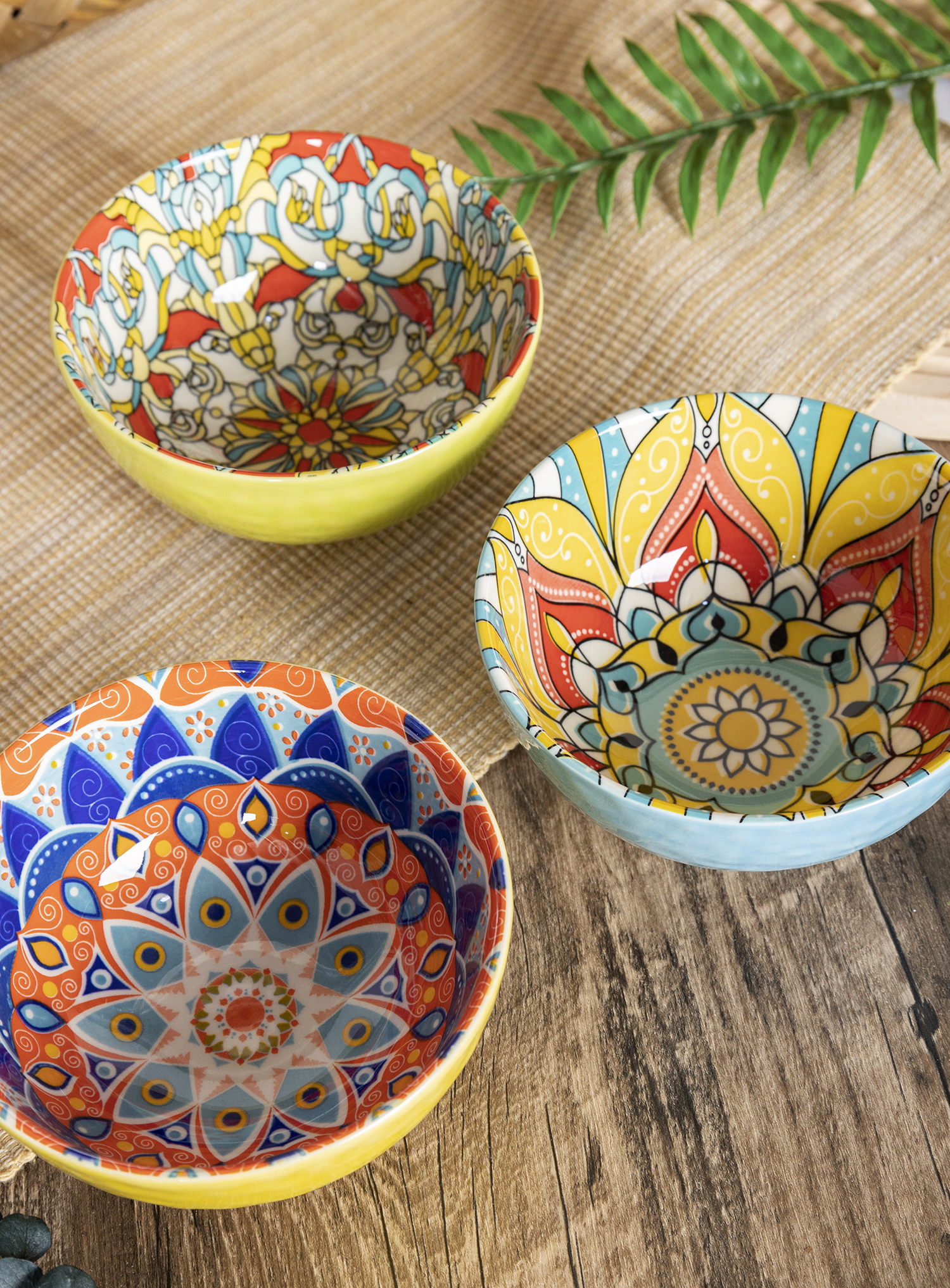 CHANGSHA HAPPY GO Mediterranean Mosaic Pattern Stoneware Dinnerware Set with Colorful Interior Decals |happygodinnerware.com