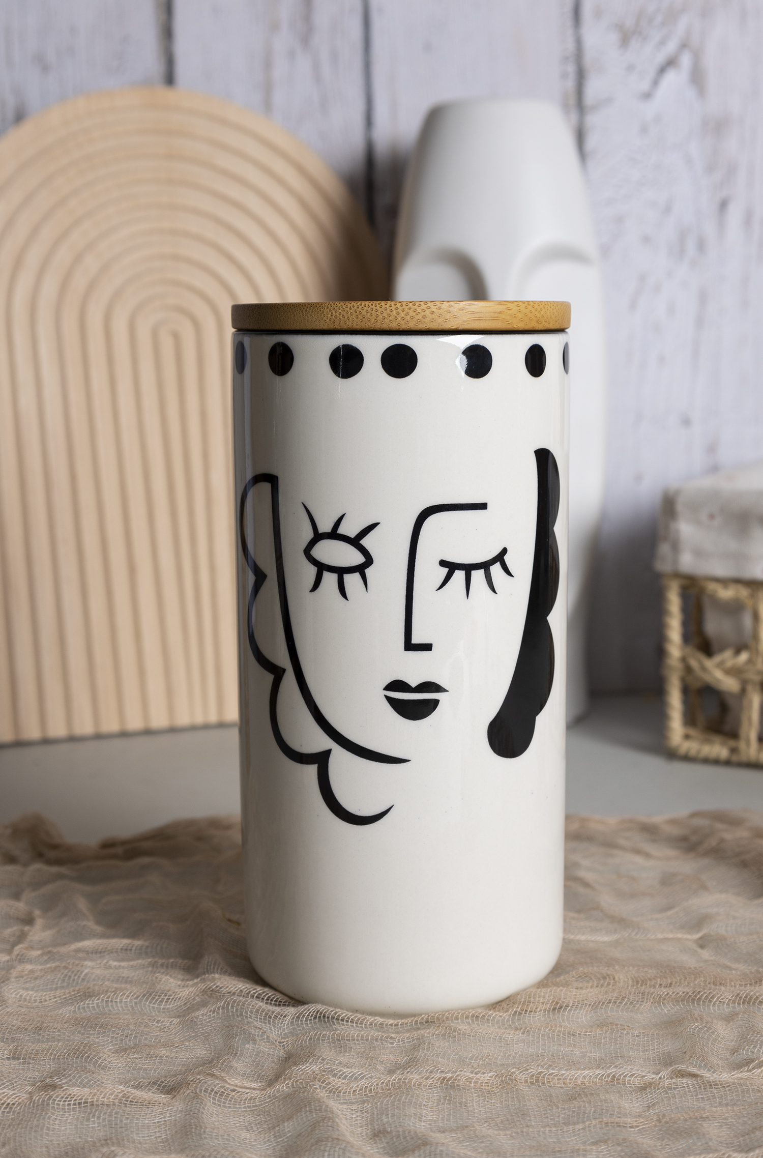CHANGSHA HAPPY GO Abstract Face Art Stoneware Tea and Dinnerware Set with Monochrome Decals |happygodinnerware.com