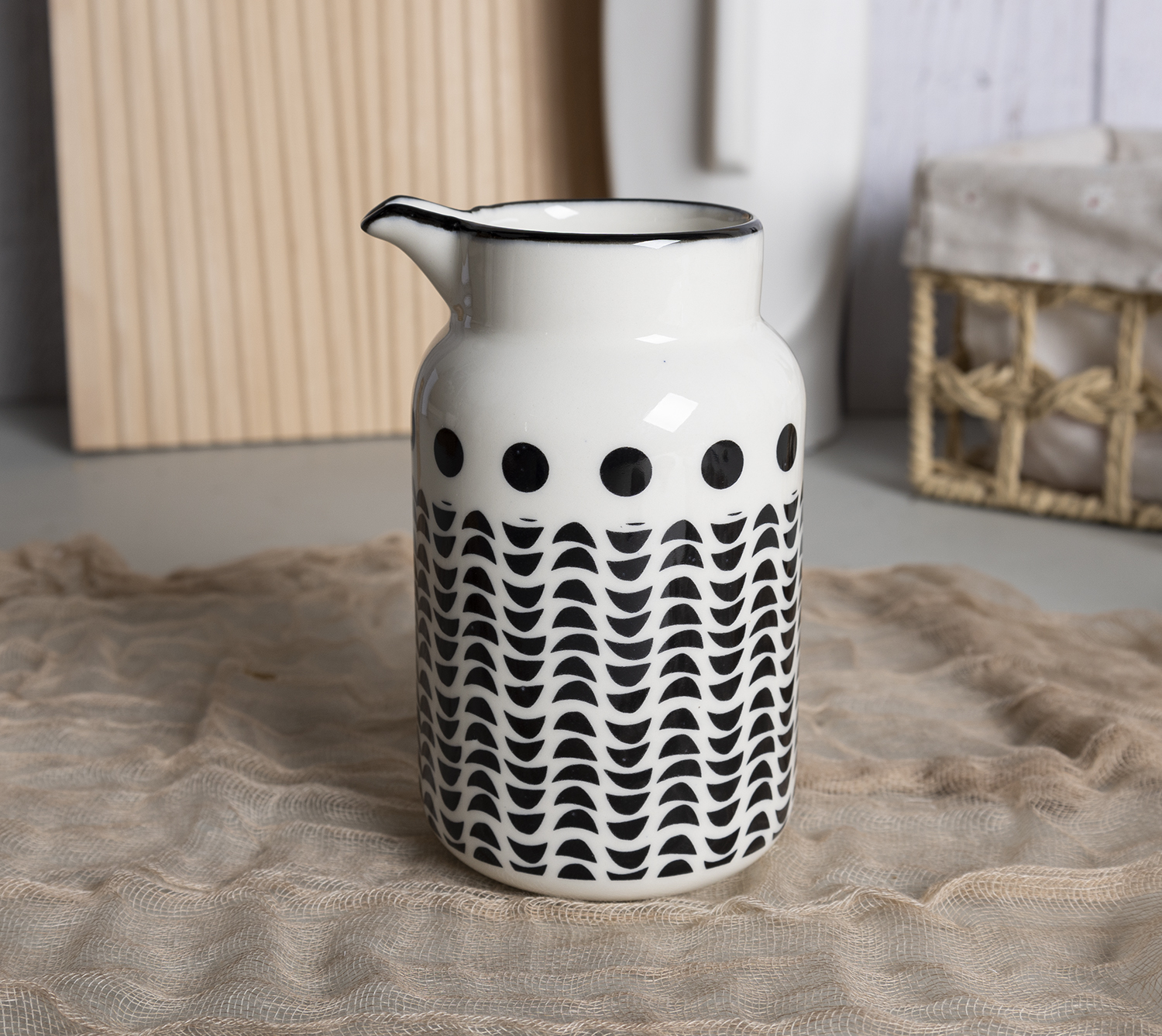 CHANGSHA HAPPY GO Abstract Face Art Stoneware Tea and Dinnerware Set with Monochrome Decals |happygodinnerware.com