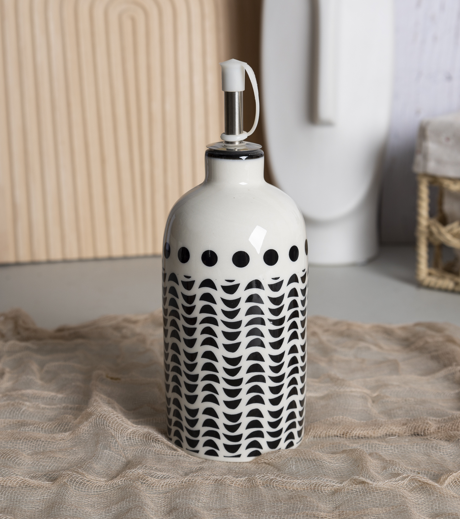 CHANGSHA HAPPY GO Abstract Face Art Stoneware Tea and Dinnerware Set with Monochrome Decals |happygodinnerware.com