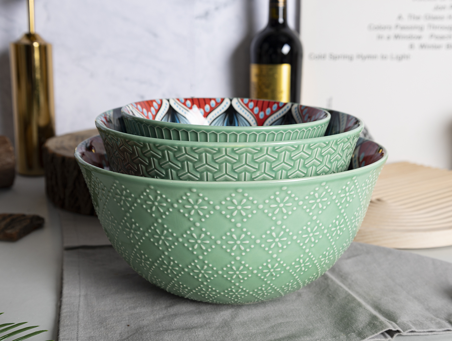 CHANGSHA HAPPY GO Embossed Green Stoneware Dinnerware Set with Multi-style Inner Decals |happygodinnerware.com