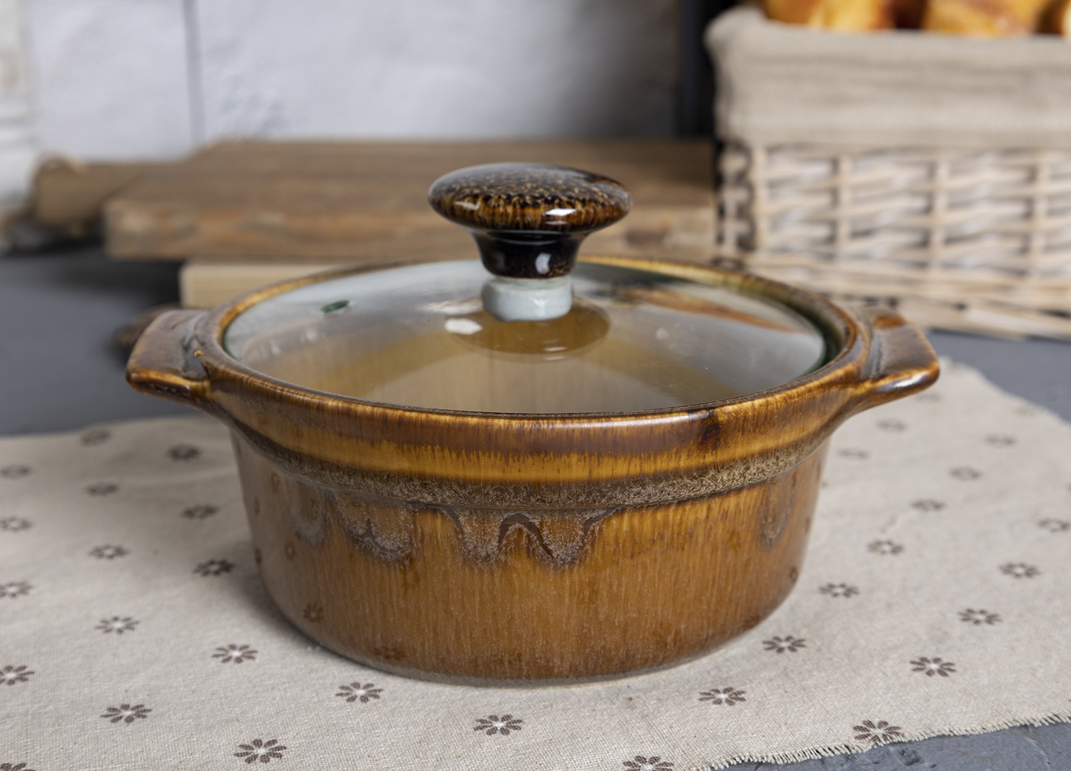 CHANGSHA HAPPY GO Multi-Purpose Reactive Glaze Stoneware Dinnerware and Bakeware Set for Rustic Kitchen and Casual Dining Presentation |happygodinnerware.com