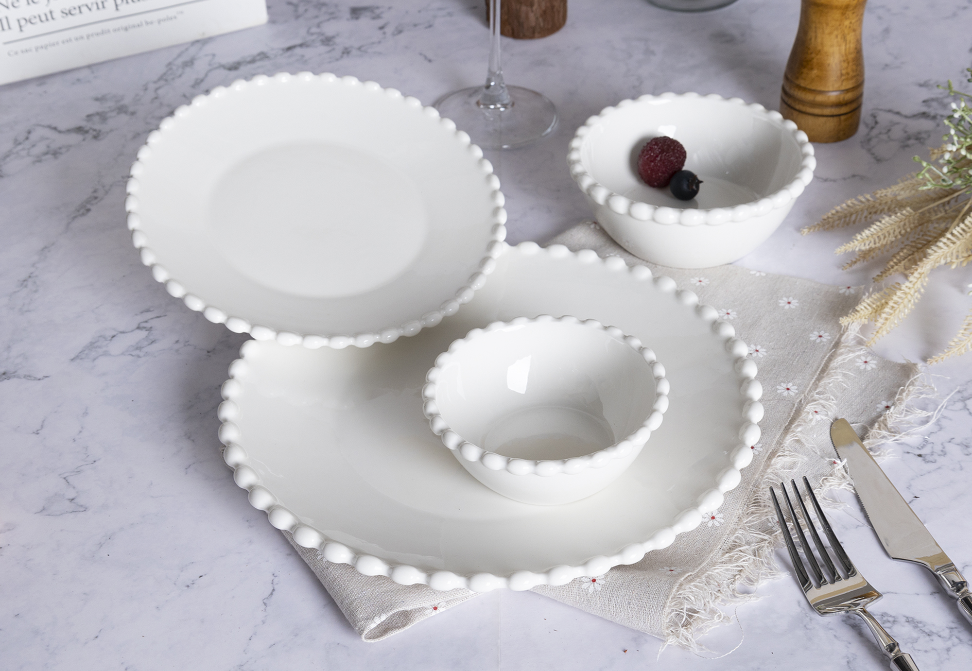 CHANGSHA HAPPY GO  Elegant Embossed New Bone China Dinner Set with Pearl-Inspired Beaded Rim in Classic White |happygodinnerware.com
