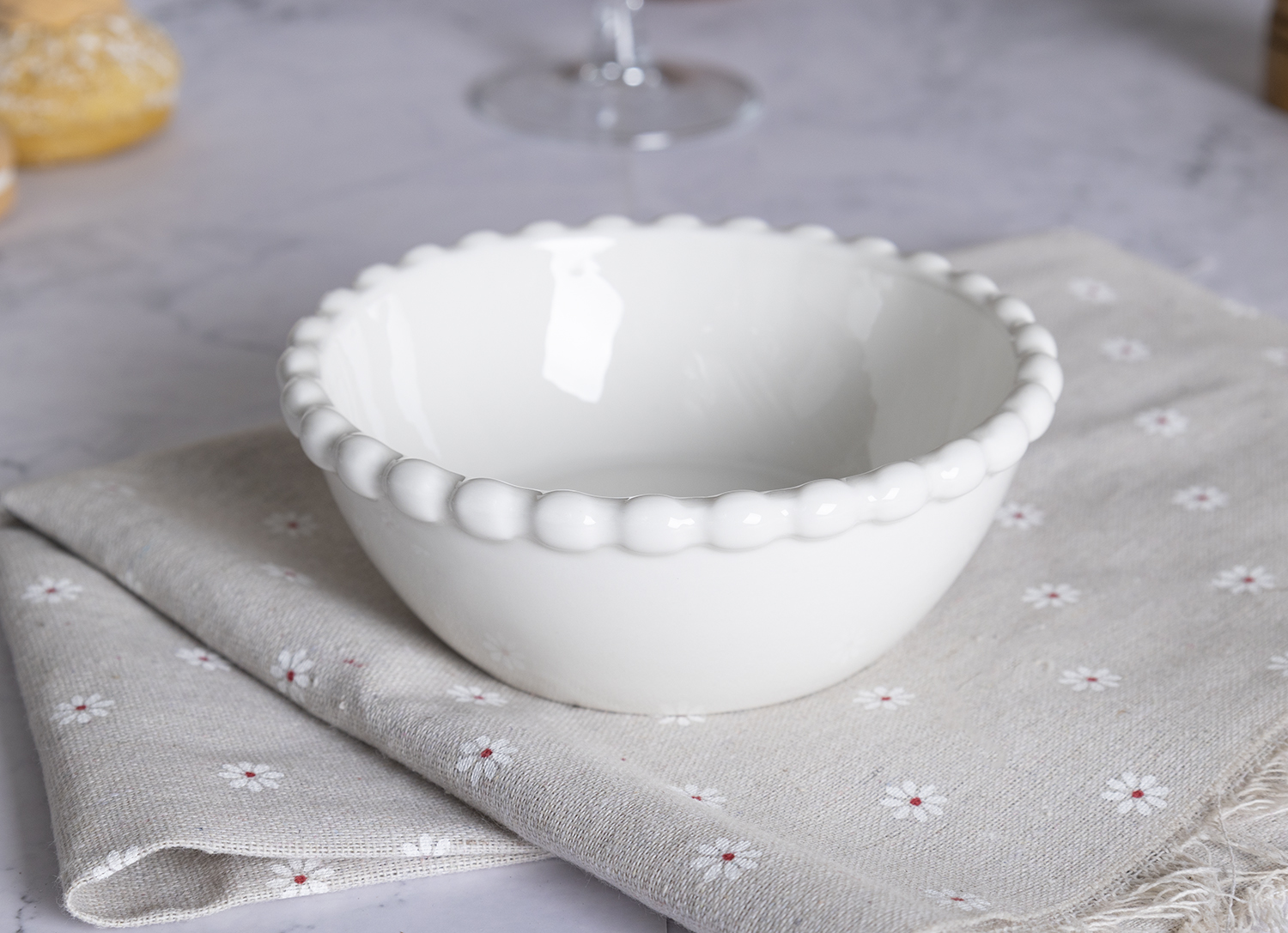 CHANGSHA HAPPY GO  Elegant Embossed New Bone China Dinner Set with Pearl-Inspired Beaded Rim in Classic White |happygodinnerware.com