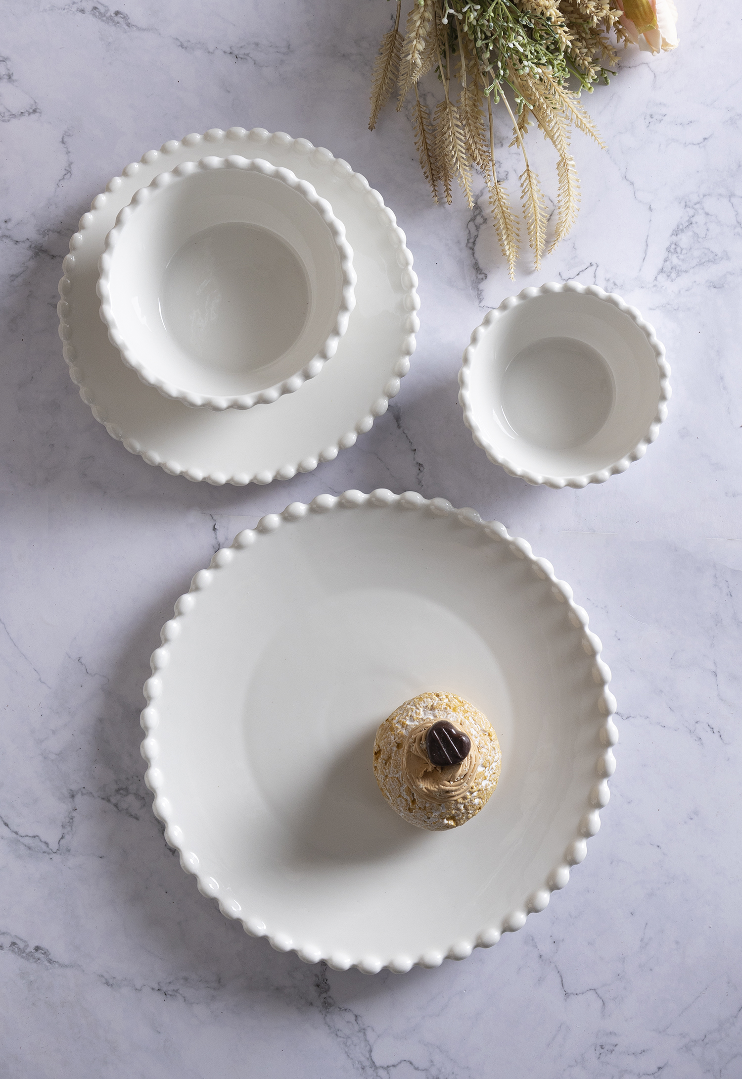 CHANGSHA HAPPY GO  Elegant Embossed New Bone China Dinner Set with Pearl-Inspired Beaded Rim in Classic White |happygodinnerware.com