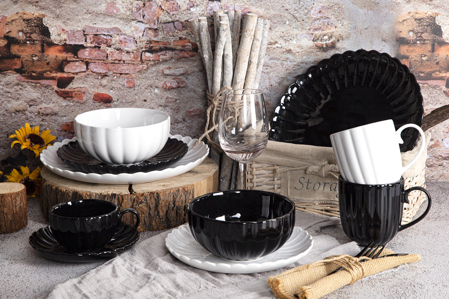 CHANGSHA HAPPY GO White Porcelain with Pumpkin Embossed Design | happygodinnerware.com