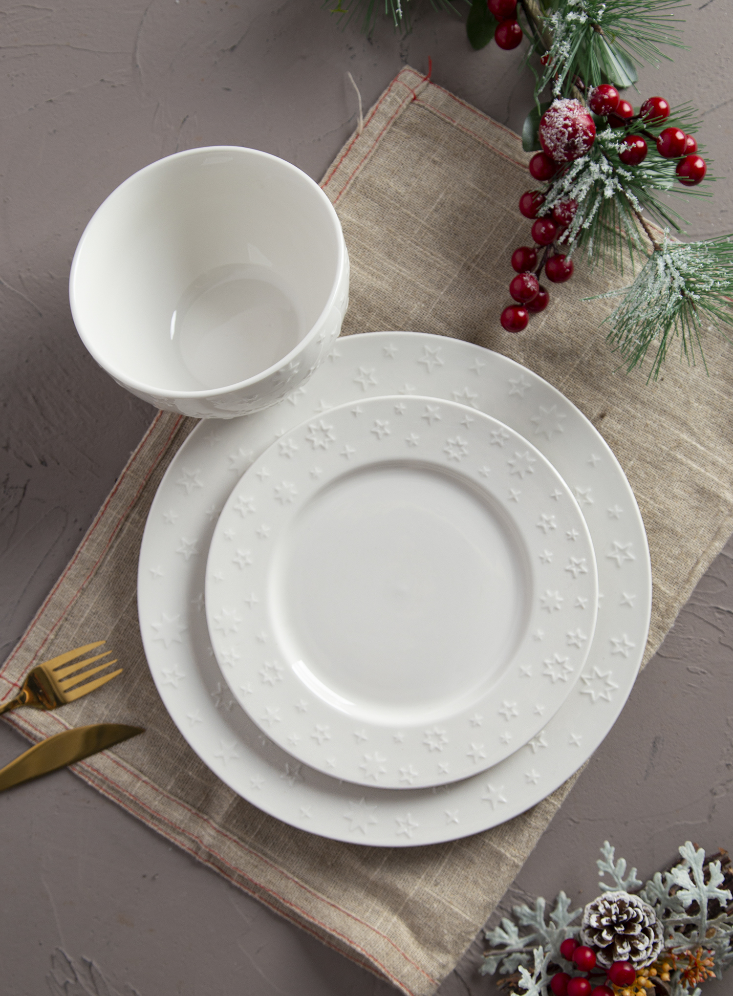 CHANGSHA HAPPY GO Leaf Embossed Stoneware Dinner Set | Reactive Glaze Finish | happygodinnerware.com