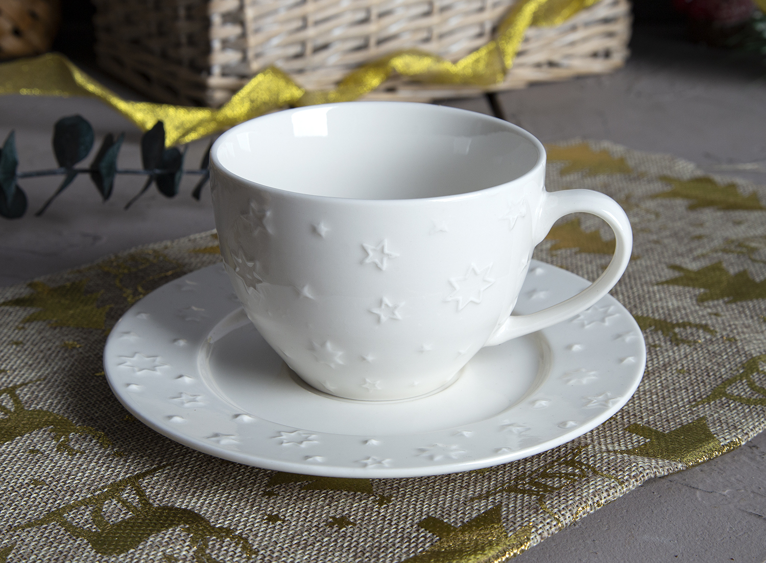 CHANGSHA HAPPY GO Leaf Embossed Stoneware Dinner Set | Reactive Glaze Finish | happygodinnerware.com