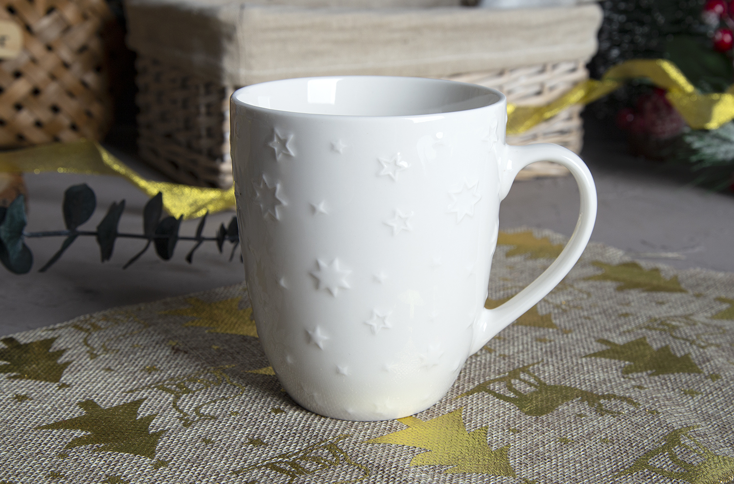 CHANGSHA HAPPY GO Leaf Embossed Stoneware Dinner Set | Reactive Glaze Finish | happygodinnerware.com