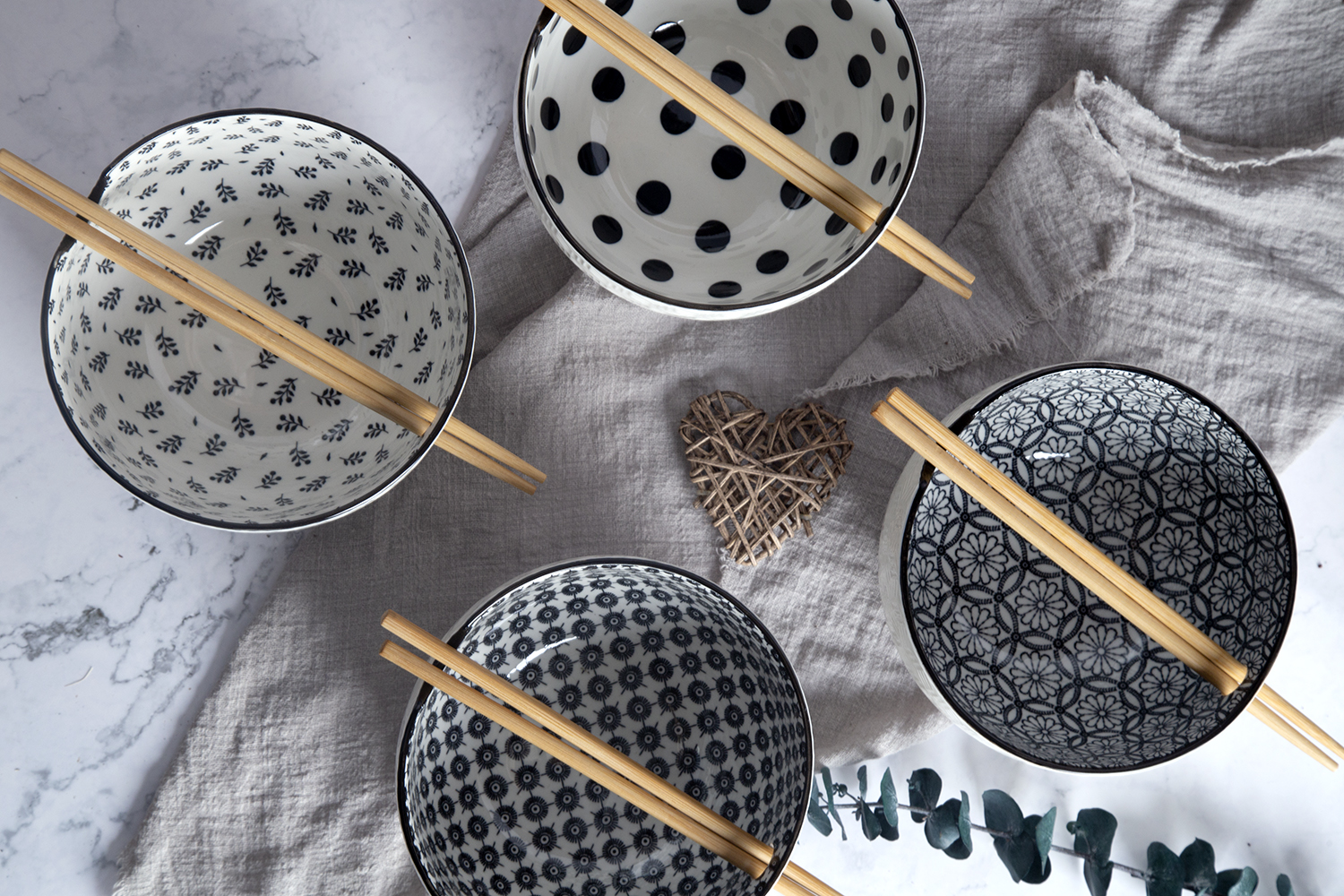 CHANGSHA HAPPY GO Geo-Embossed Porcelain Noodle Bowl Set | Dual-Pattern Interior | happygodinnerware.com