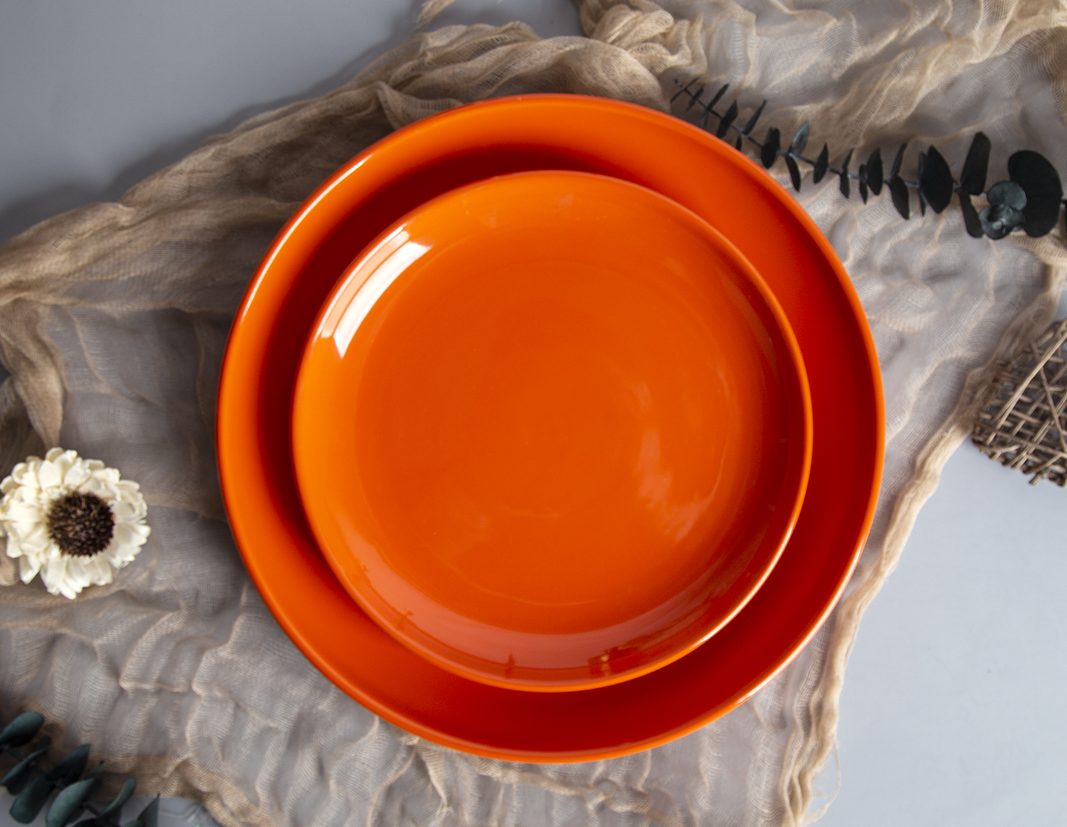CHANGSHA HAPPY GO Vivid Glaze Embossed Porcelain Bowl & Plate Set | Bright Color Finish |Dopamine Series Ceramics|happygodinnerware.com