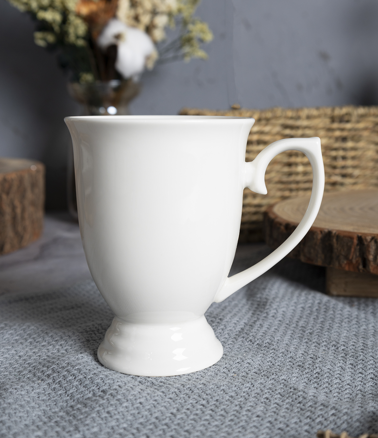 CHANGSHA HAPPY GO Elegant Moonlight Series White Bone China Tea and Dinnerware Set with Soft Gloss for Luxury Home and Restaurant Use |happygodinnerware.com