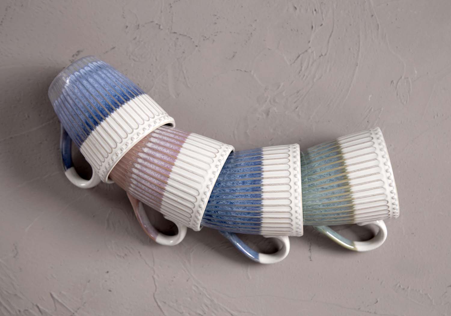 CHANGSHA HAPPY GO Embossed Stoneware Mug and Bowl Collection with Half-Dipped Reactive Glaze – Textured Pattern, Rustic Aesthetic |Dopamine Series Ceramics|happygodinnerware.com