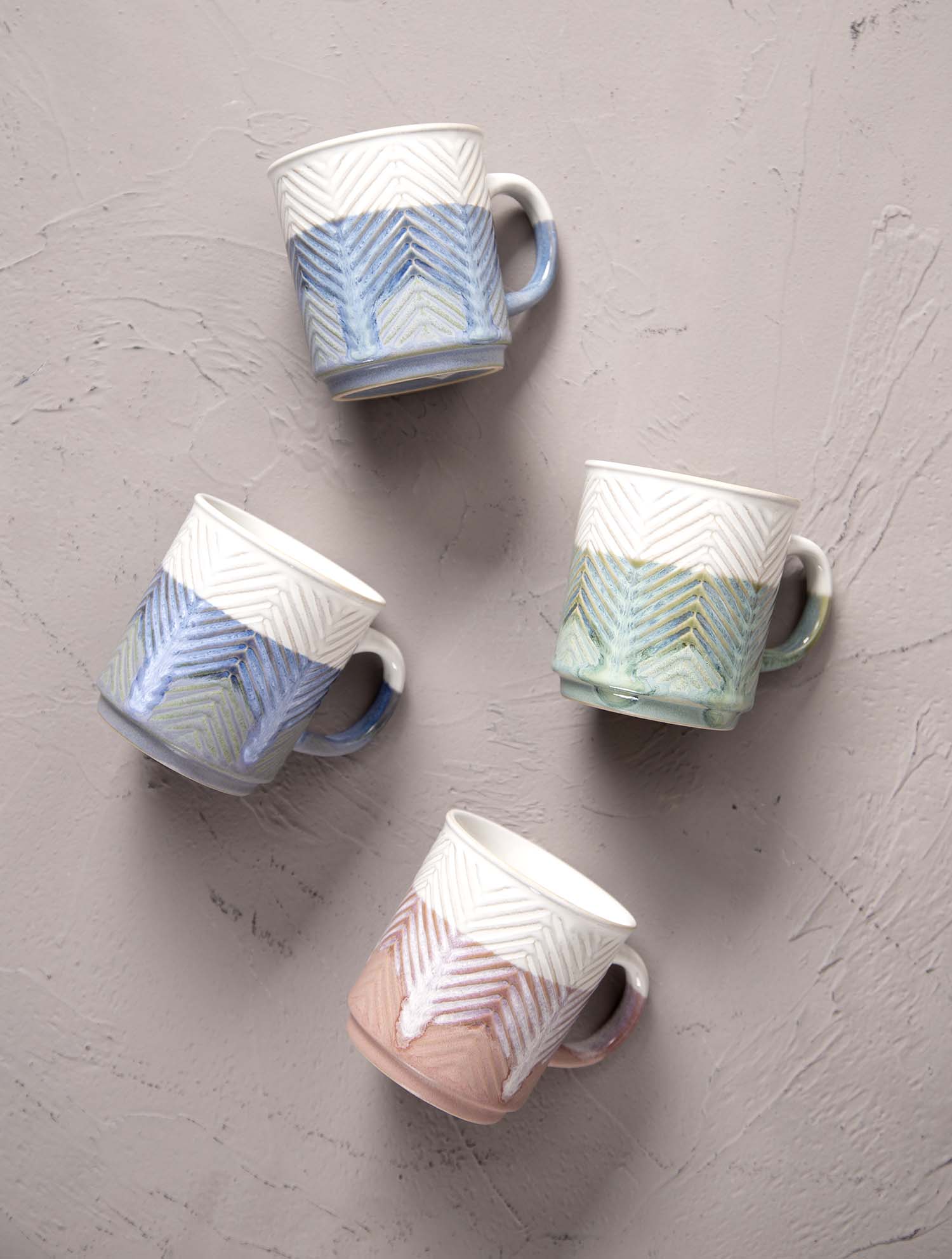 CHANGSHA HAPPY GO Embossed Stoneware Mug and Bowl Collection with Half-Dipped Reactive Glaze – Textured Pattern, Rustic Aesthetic |Dopamine Series Ceramics|happygodinnerware.com