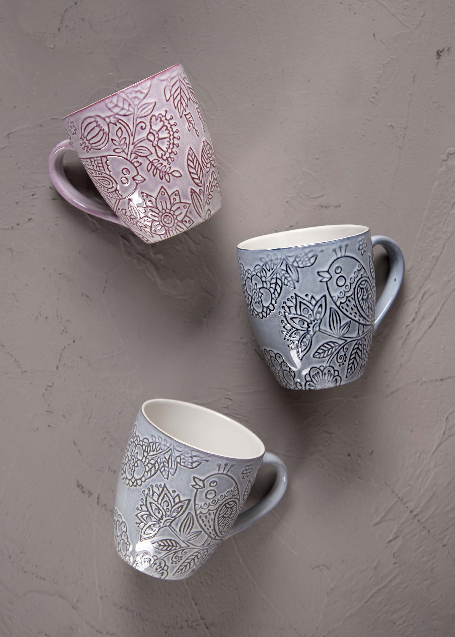 CHANGSHA HAPPY GO Stoneware Embossed Reactive Glaze Mug Set – Nature-Inspired Relief Texture with Assorted Pastel Colors |Dopamine Series Ceramics|happygodinnerware.com
