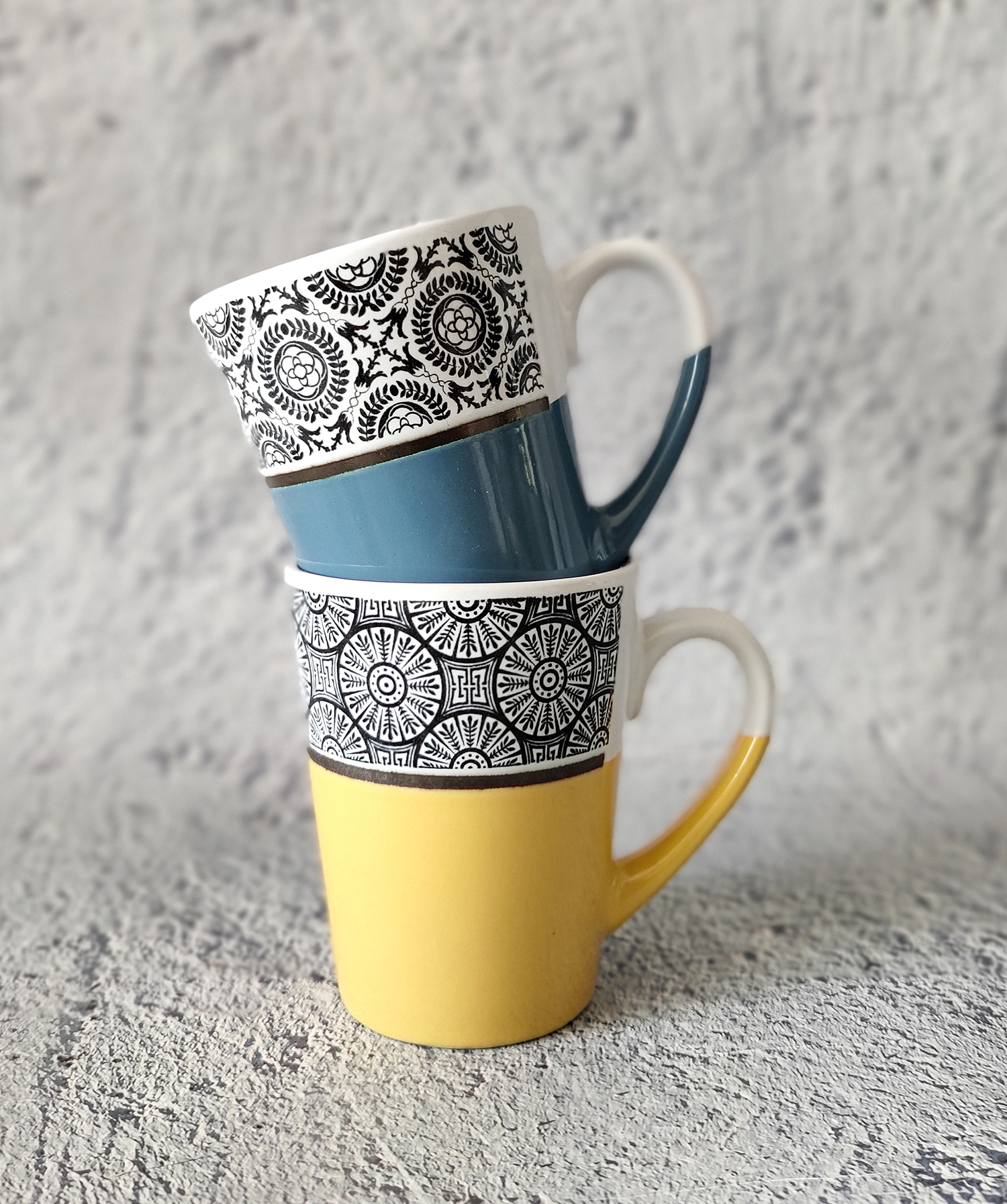 CHANGSHA HAPPY GO Two-Tone Stoneware Mug Collection with Under-Glaze Silkscreen Tribal Patterns and Half-Dip Color Design |Dopamine Series Ceramics|happygodinnerware.com