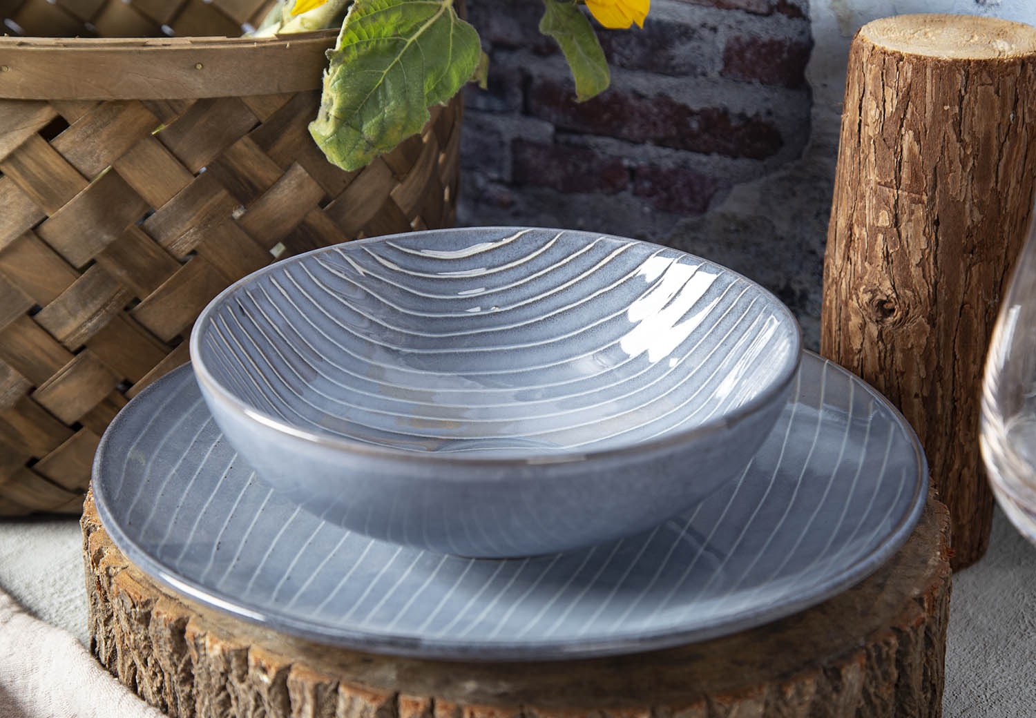 CHANGSHA HAPPY GO Vertical Carving Stripe Stoneware with Reactive Glaze | happygodinnerware.com