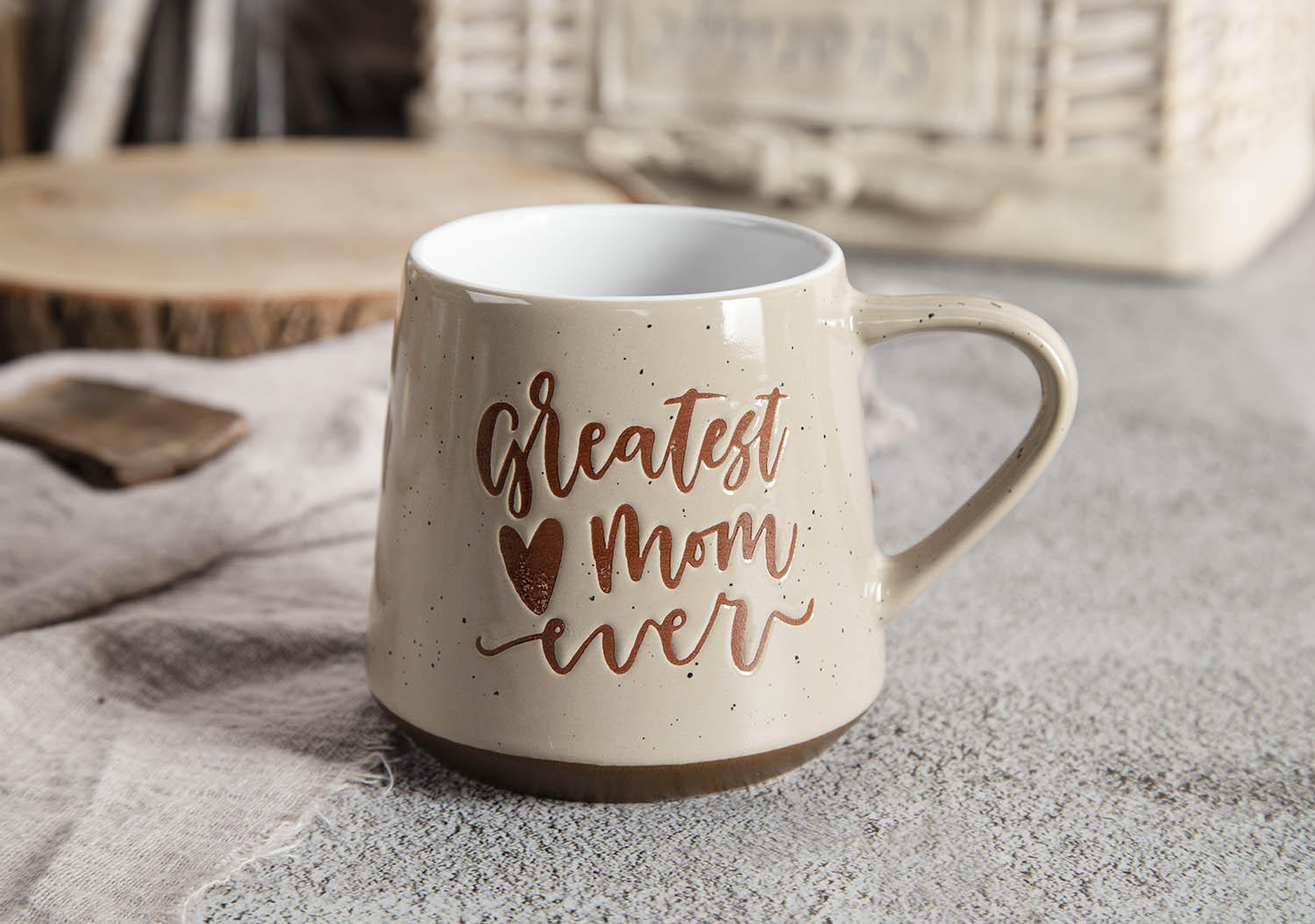 CHANGSHA HAPPY GO Speckled Glossy Glaze Stoneware Mug with Slip Decoration | happygodinnerware.com