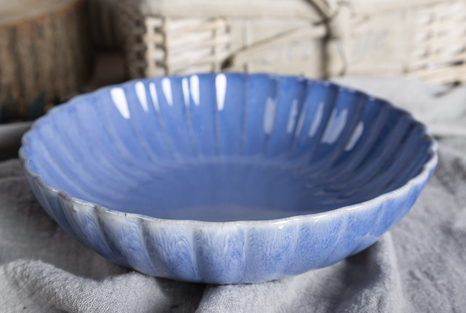 CHANGSHA HAPPY GO  Reactive Glazed Scallop-Edge Stoneware Dinner Set – 16-Piece Artisan Tableware in Earthy and Ocean Tones |Dopamine Series Ceramics|happygodinnerware.com