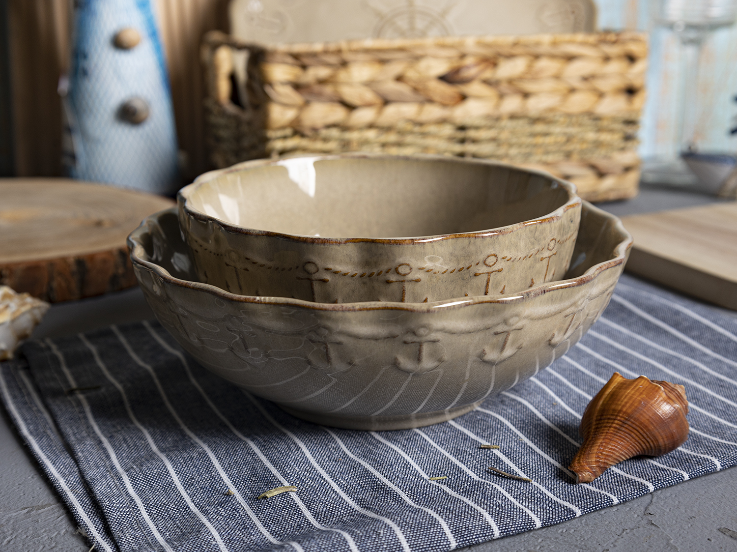 CHANGSHA HAPPY GO Ocean-Themed Stoneware Tableware Set | Fish Plates, Star Dishes & Nautical Relief Bowls | Rustic Coastal Glazed Dinnerware for Beach House & Restaurant|happygodinnerware.com
