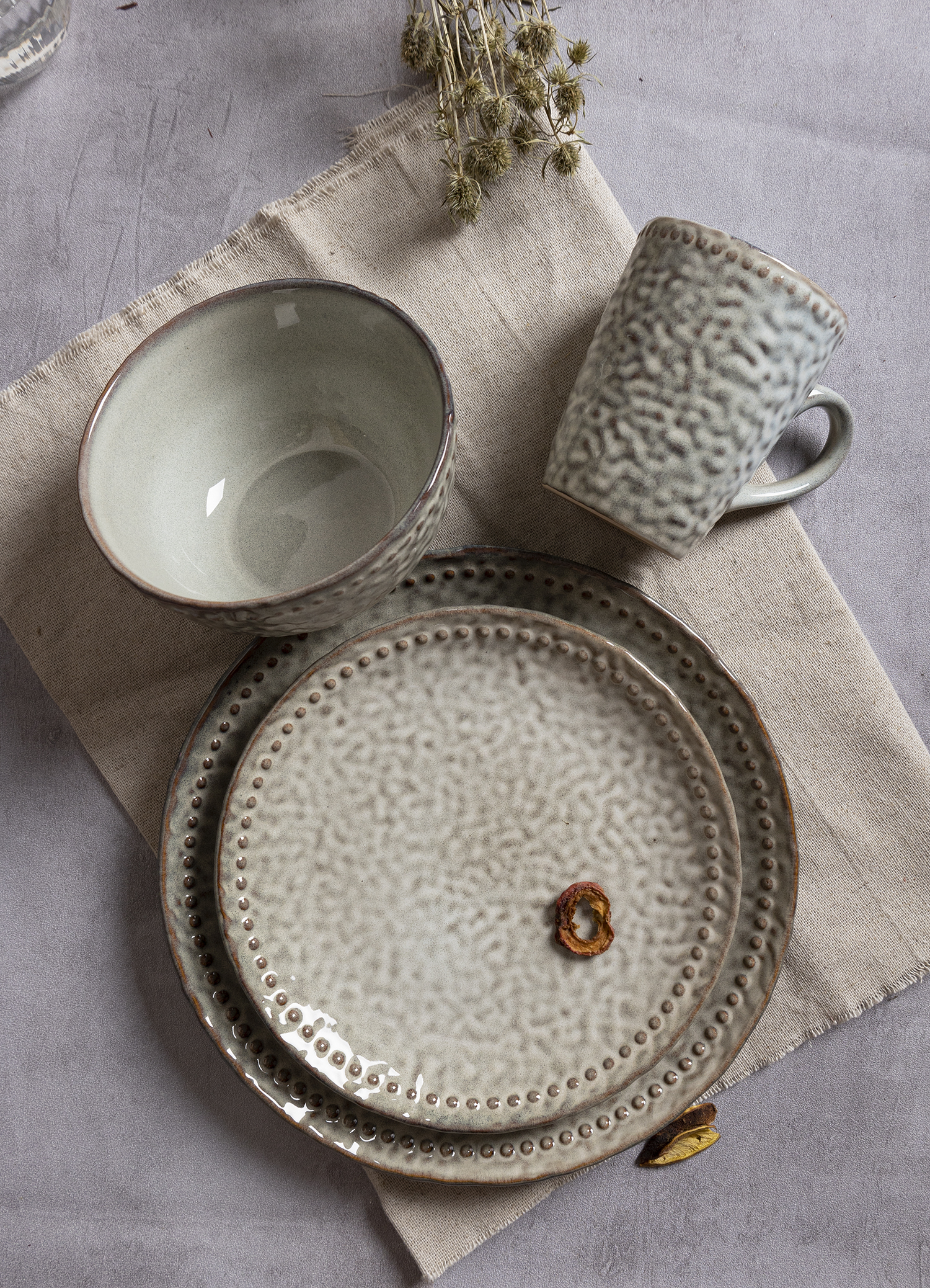 CHANGSHA HAPPY GO Multi-Colored Hammered Texture Stoneware Dinnerware Set | Reactive Glaze Rustic Finish | Plates, Bowls & Mugs for Home & Café Use|happygodinnerware.com
